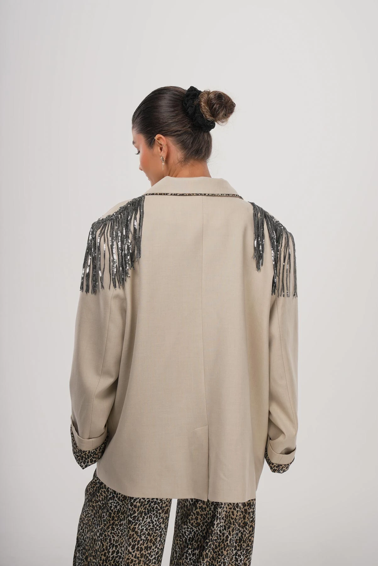 Leopar Parıltısı | Pul ve Leopar Detaylı Ceket