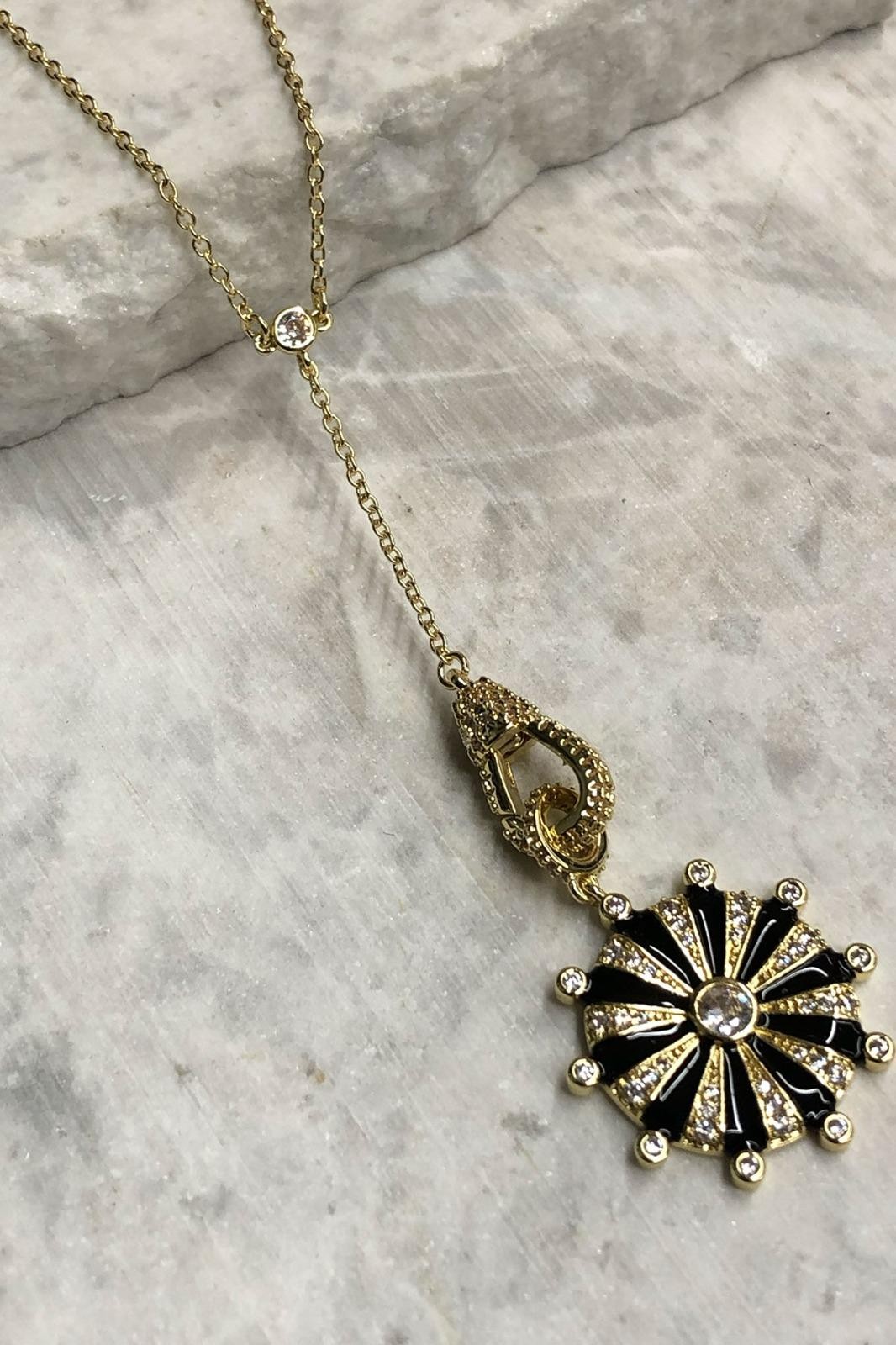 Siyah Yuvarlak Model Zirkon Taş Detay Gold Kolye