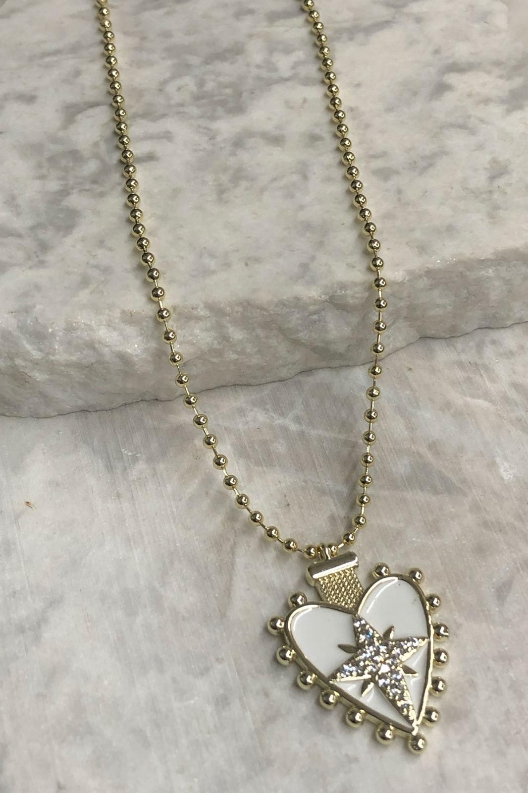 Beyaz Kalp Model Gold Kolye