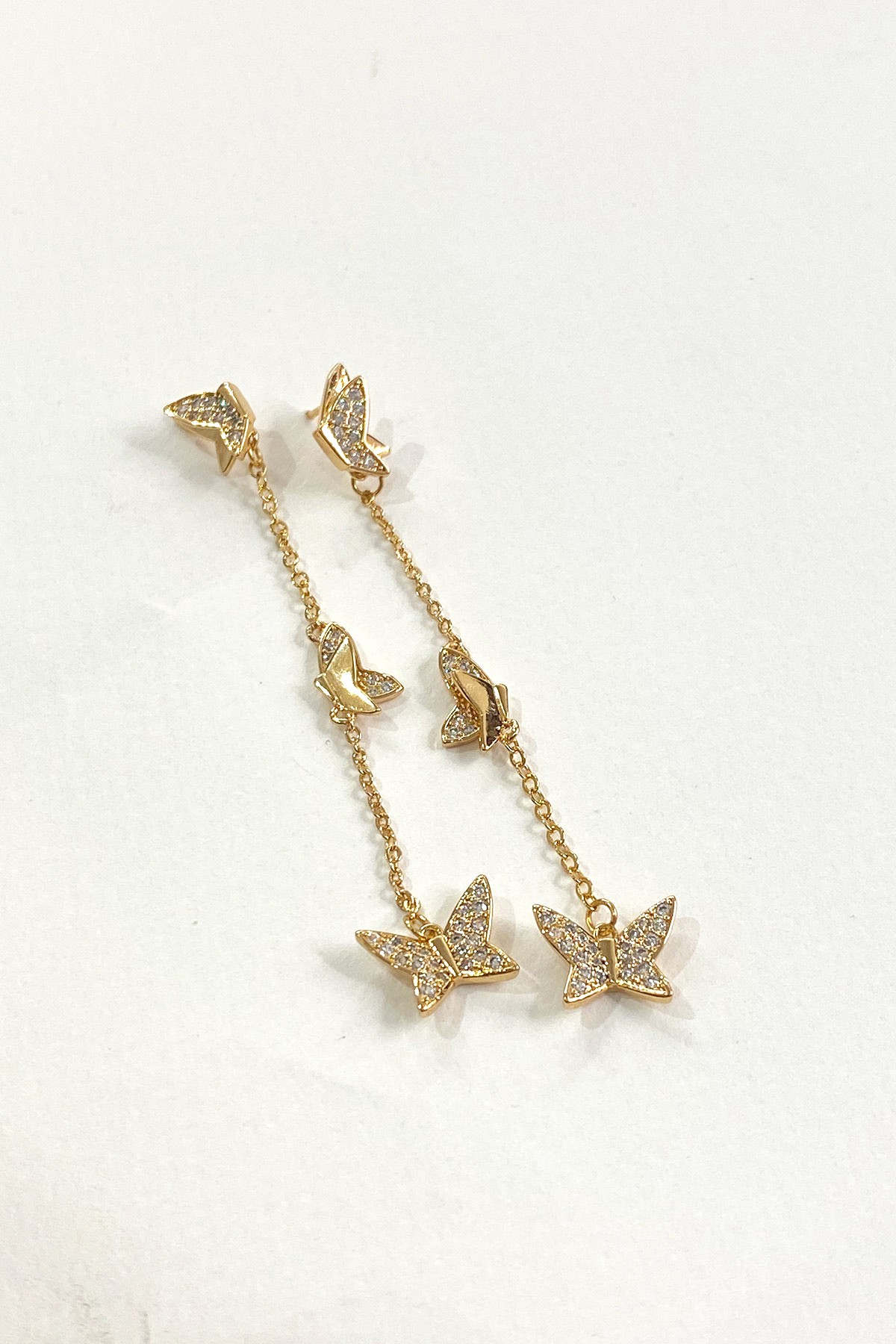 Kelebek Model Gold Detaylı Zirkon Taş Küpe