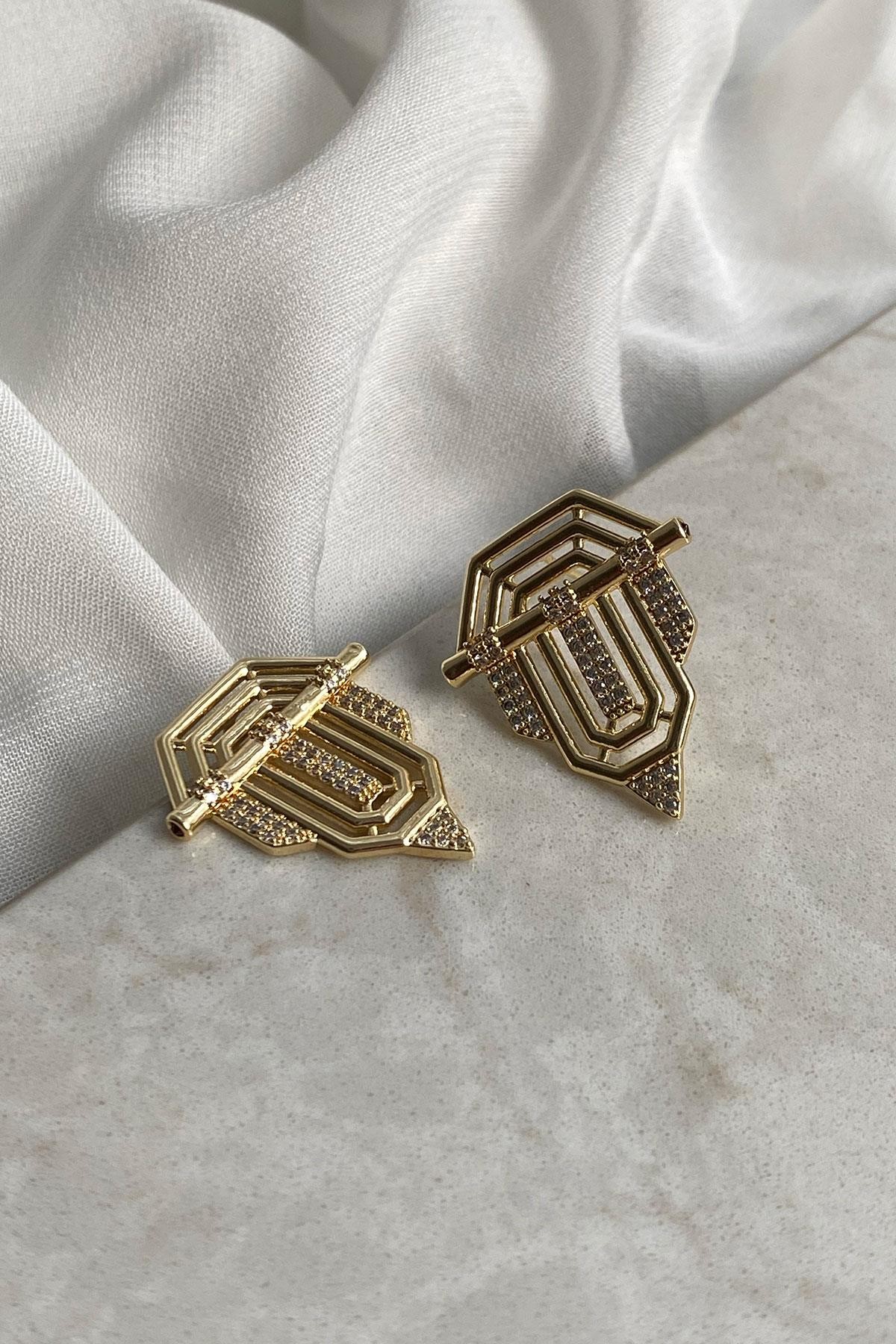 Geometrik Taşlı Model Gold Detaylı Kaplama Küpe