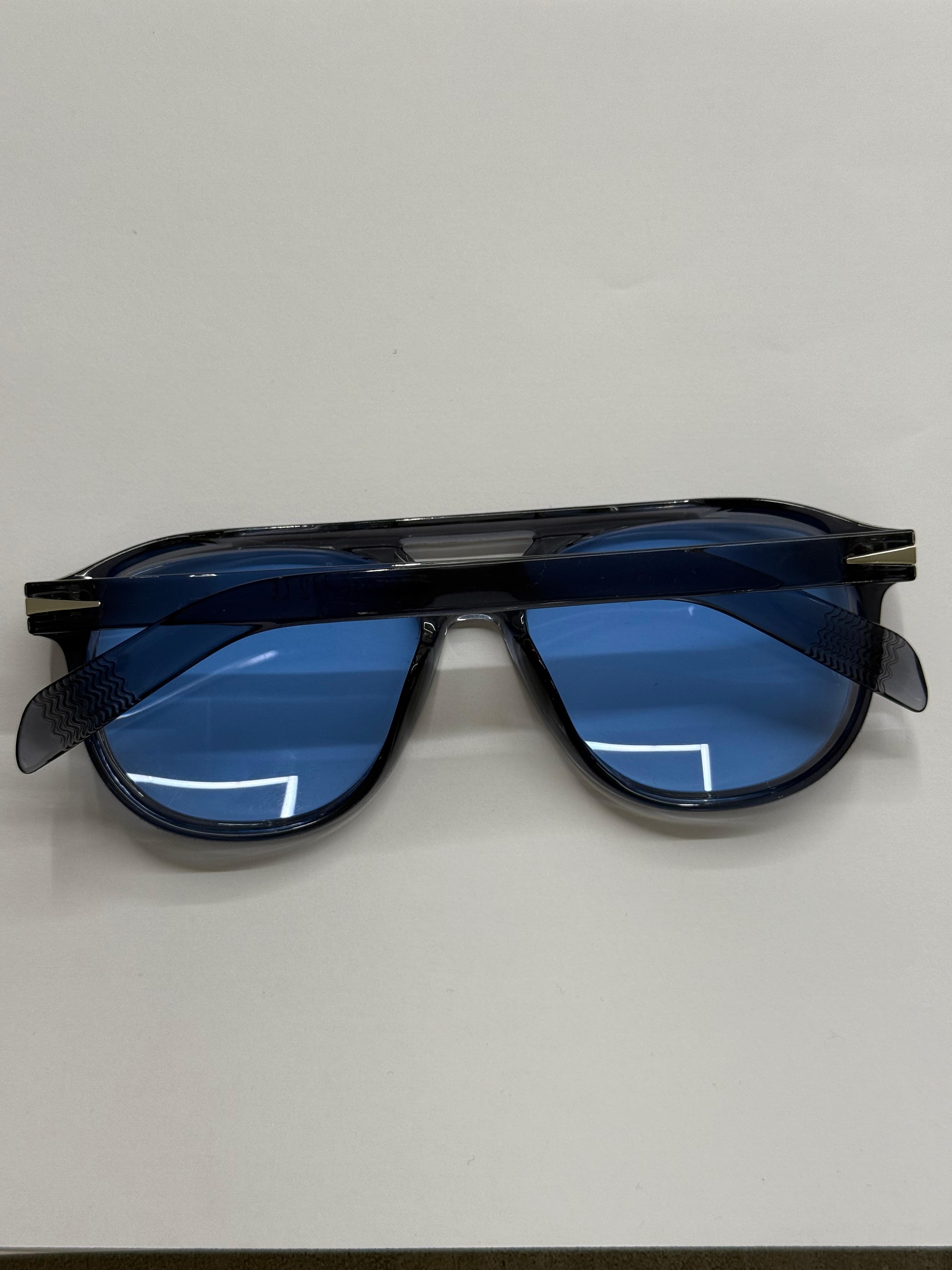 Mavi Cam Detaylı Gözlük