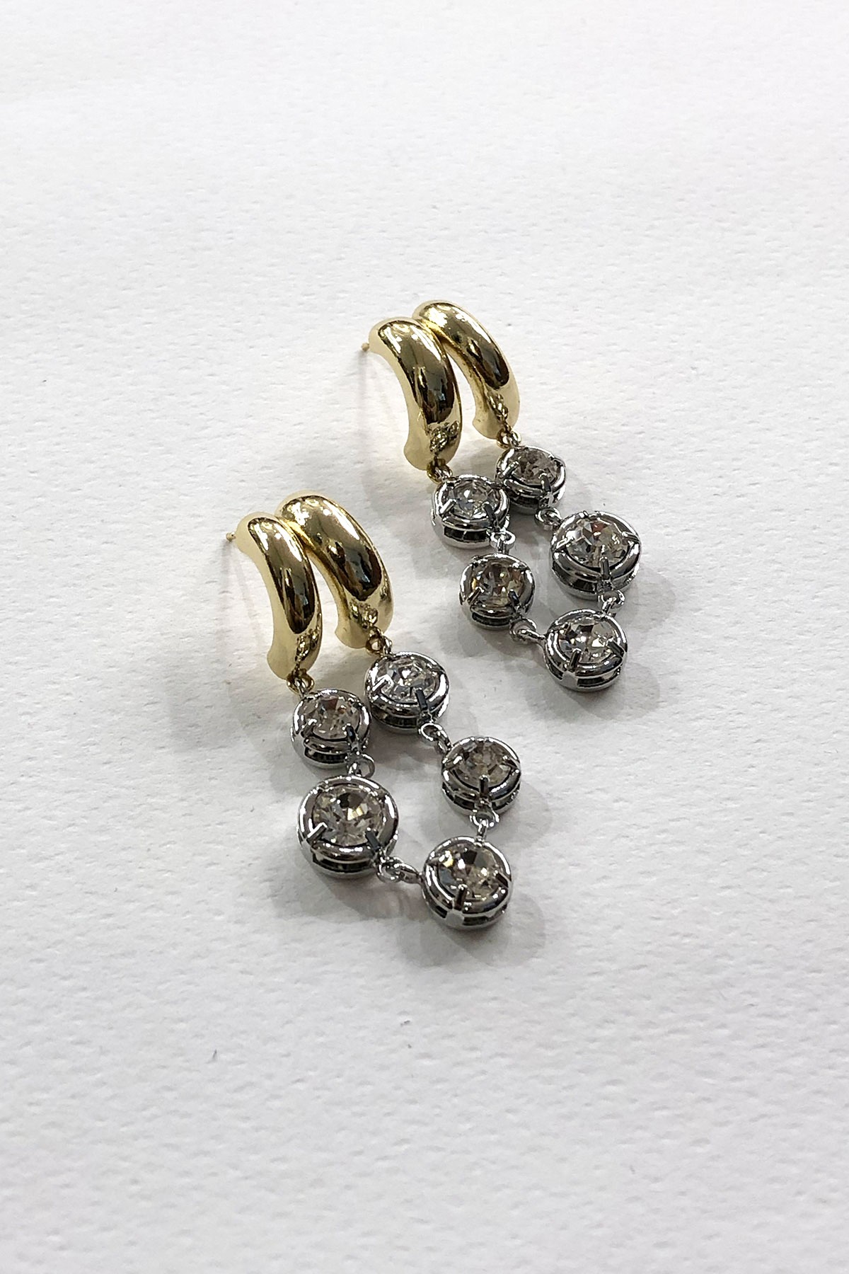 Silver Taş Model Gold Detaylı Küpe