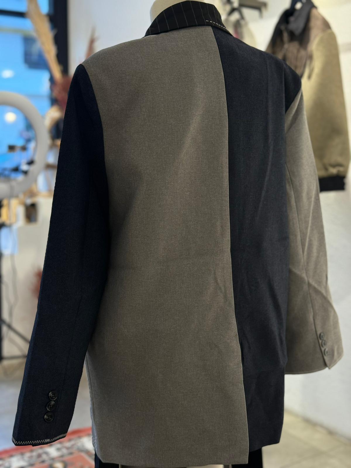 Çizgi Yaka Detaylı Parçalı Blazer Ceket