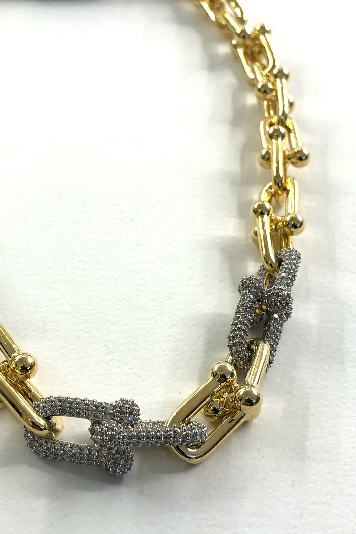 Tiffany Model Beyaz Taşlı Gold Detaylı Xp Kaplama Kolye