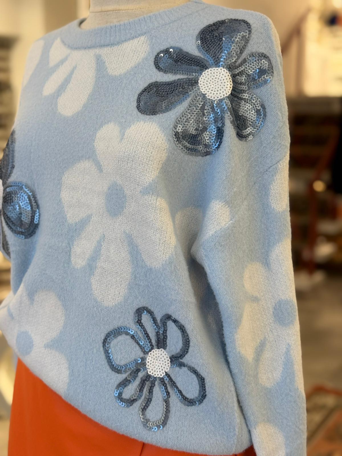 Papatya Desenli Mavi Kazak