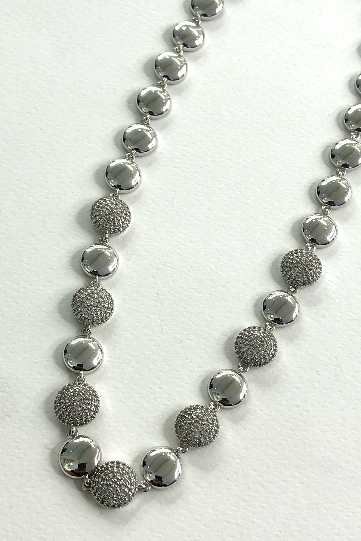 Yuvarlak Taşlı Model Silver Detaylı Zirkon Taş Kolye