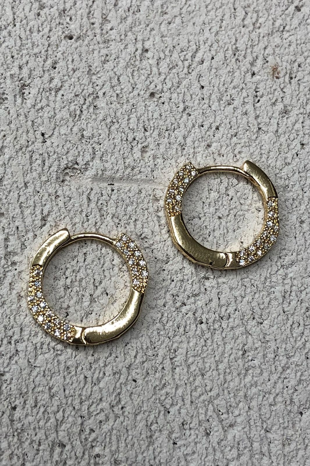 Zirkon Taş Detay Yuvarlak Gold Küpe