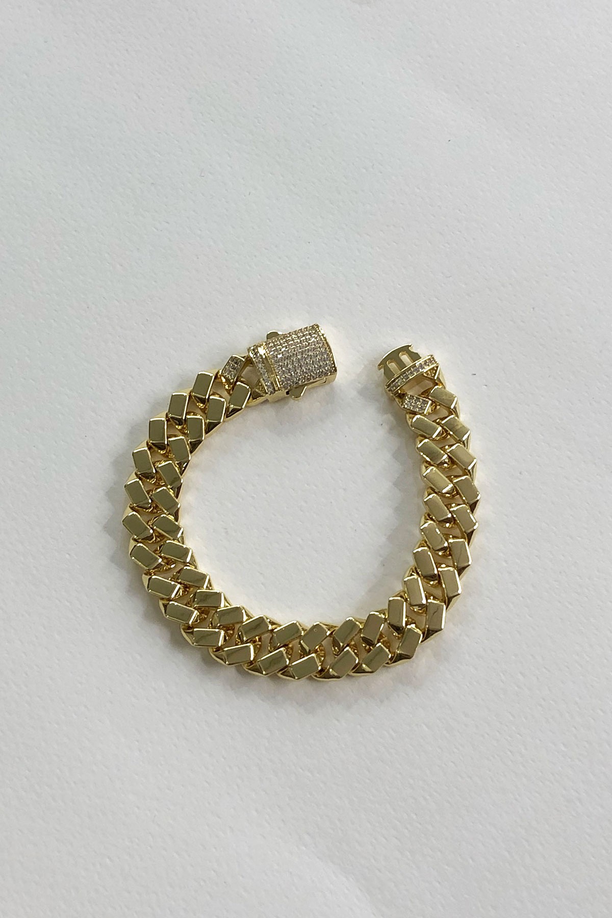 Gurmet Taşlı Model Gold Detaylı Xp Kaplama Bileklik