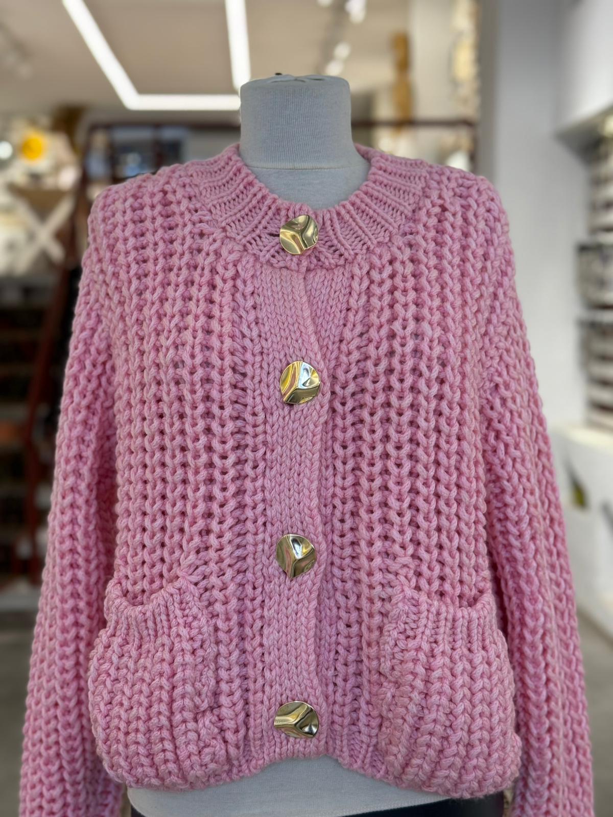 Düğmeli Pembe Kısa Hırka