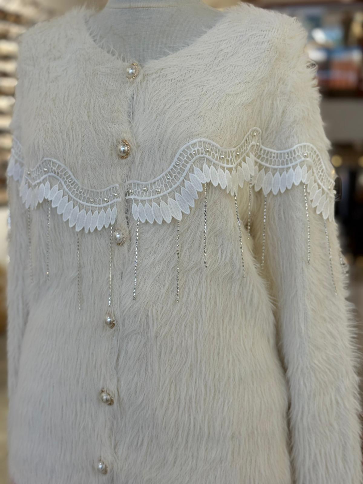 İnci Düğme Detaylı Ekru Hırka