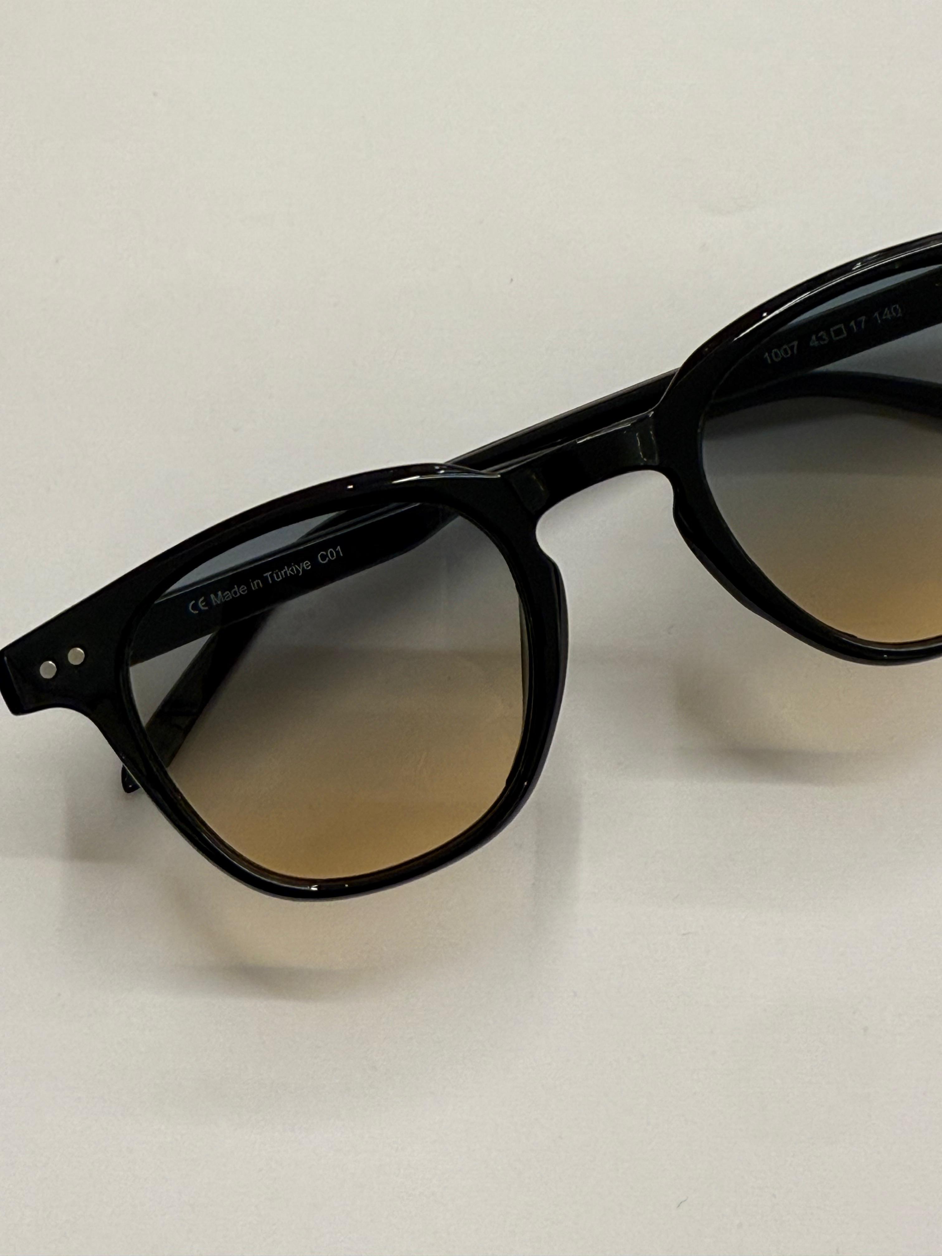 Oval Çerçeveli Gözlük