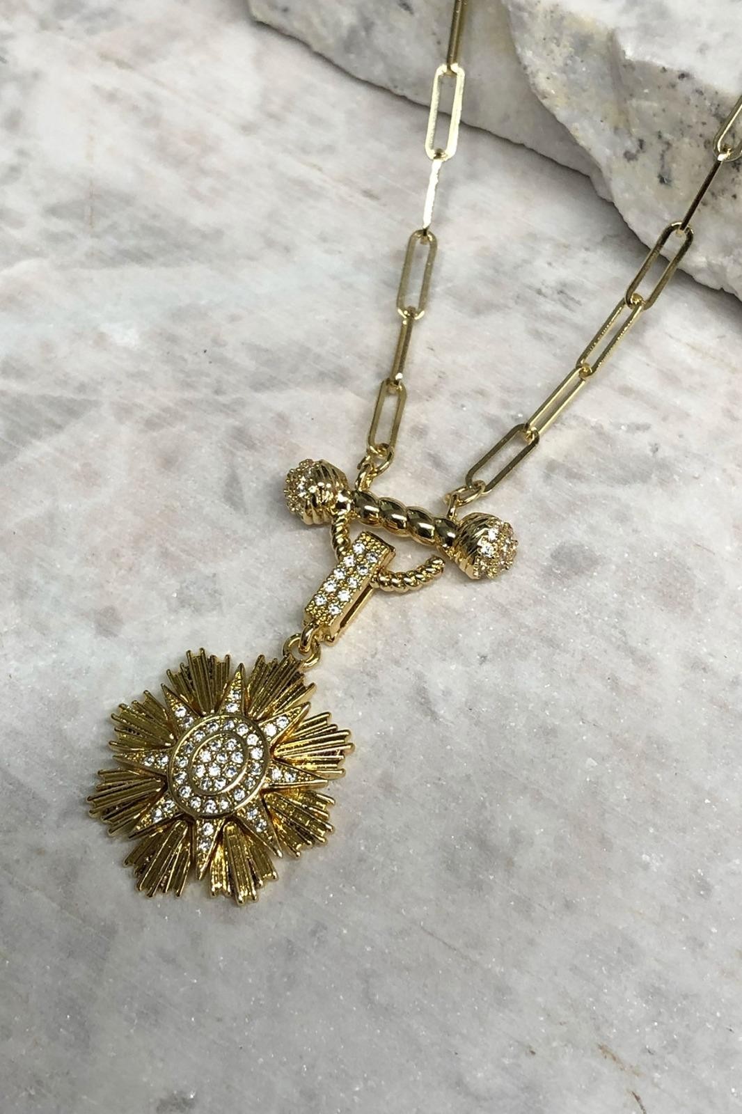 Güneş Model Zirkon Taş Detay Gold Kolye