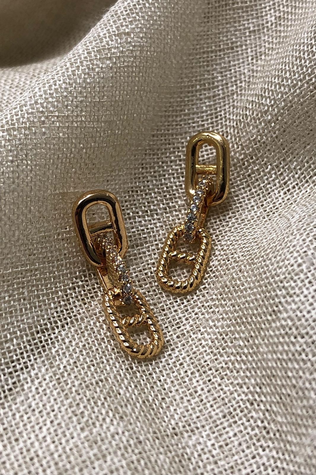 Zincirleme Model Zirkon Taş Gold Küpe