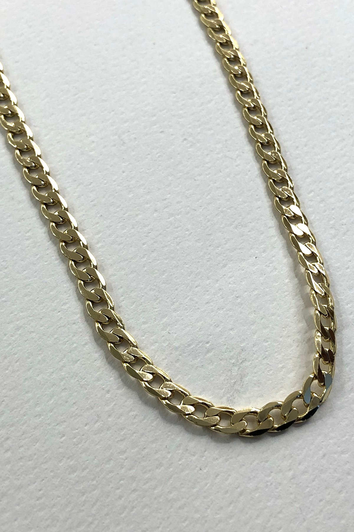 Zincir Model Gold Detaylı Kolye