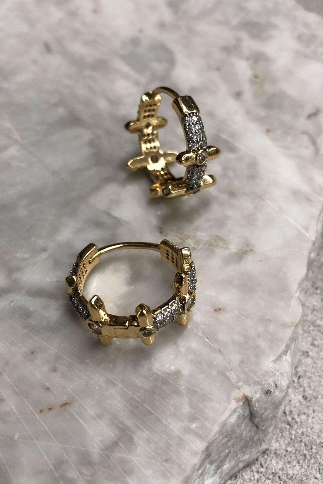 Yuvarlak Model Zirkon Taş Gold Halka Küpe