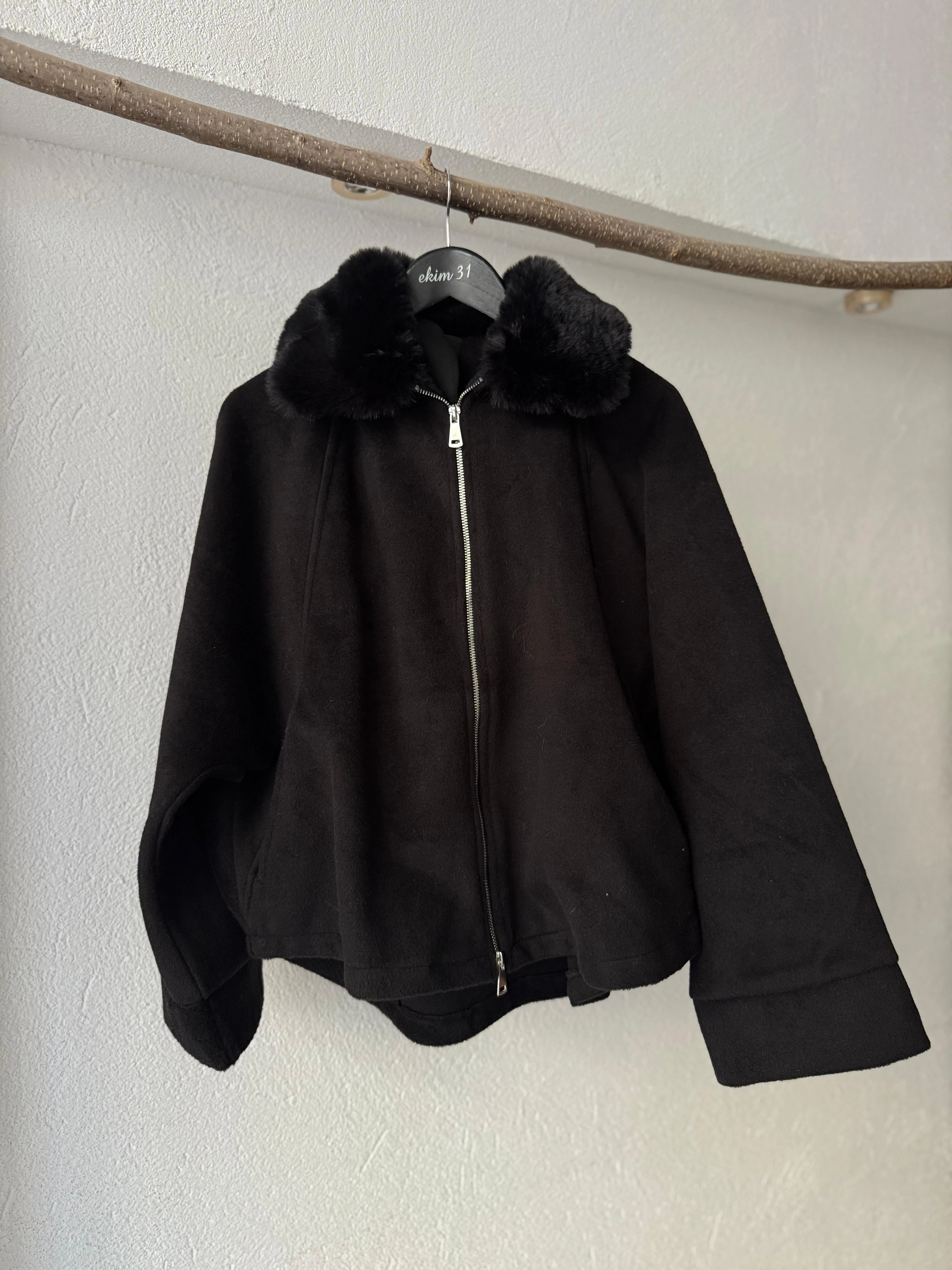 Kaşe Kürklü Pelerin Mont