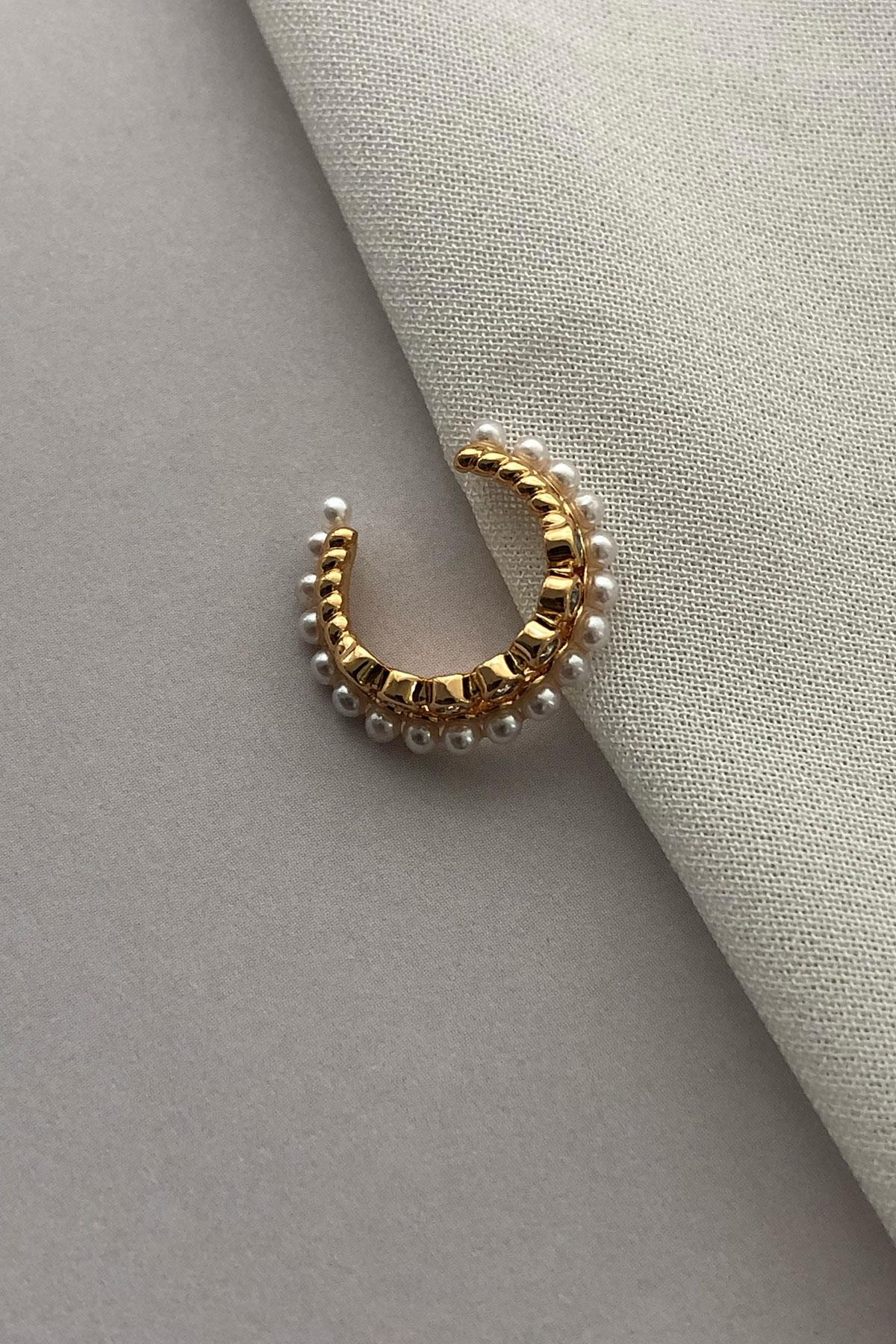 İnci Taşlı Model Gold Detaylı Kıkırdak Küpe
