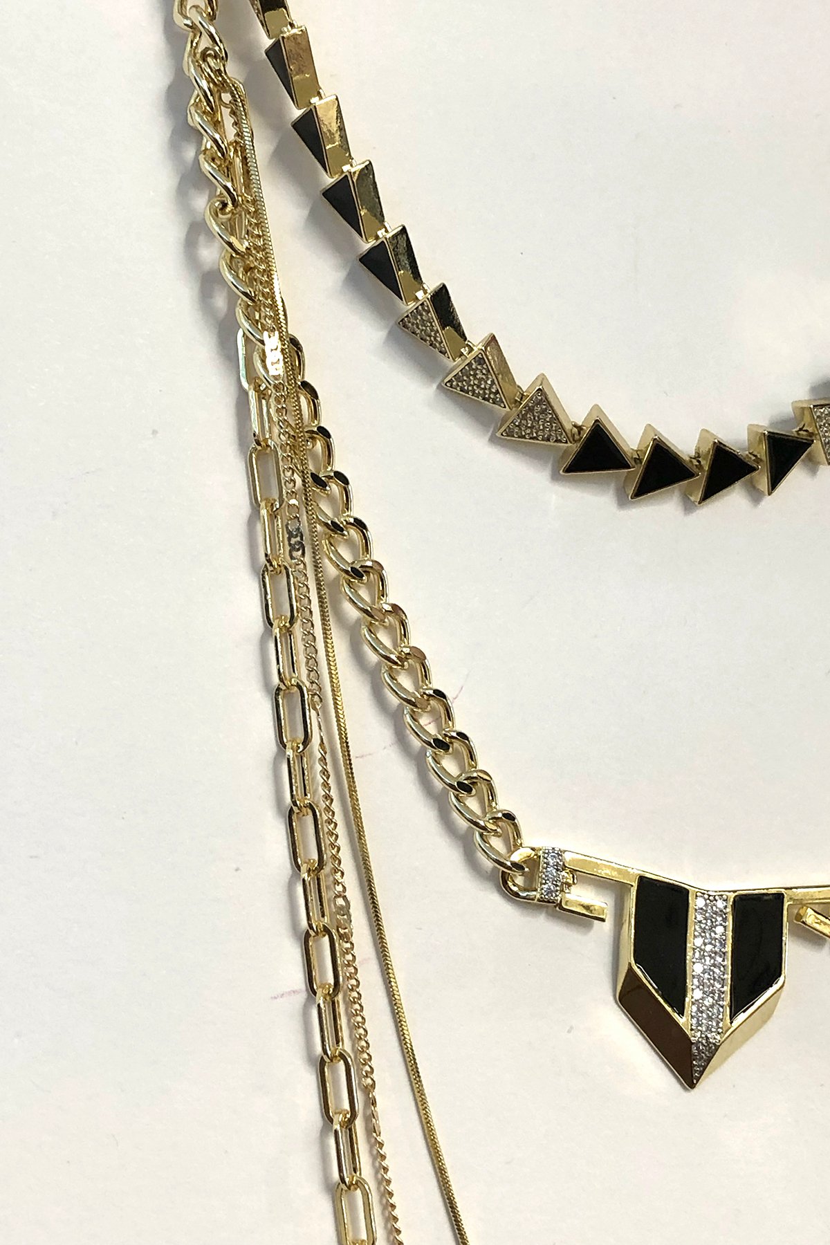 Siyah Gold Detaylı Çoklu Kolye