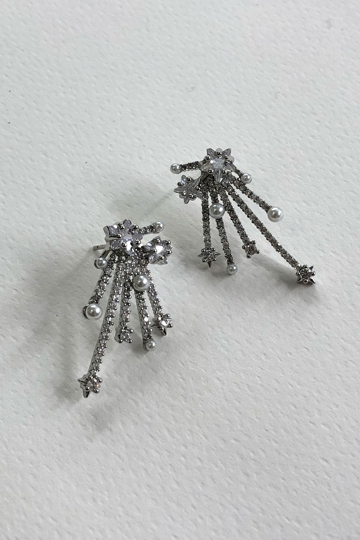 Yıldız Taşlı Model Silver Küpe