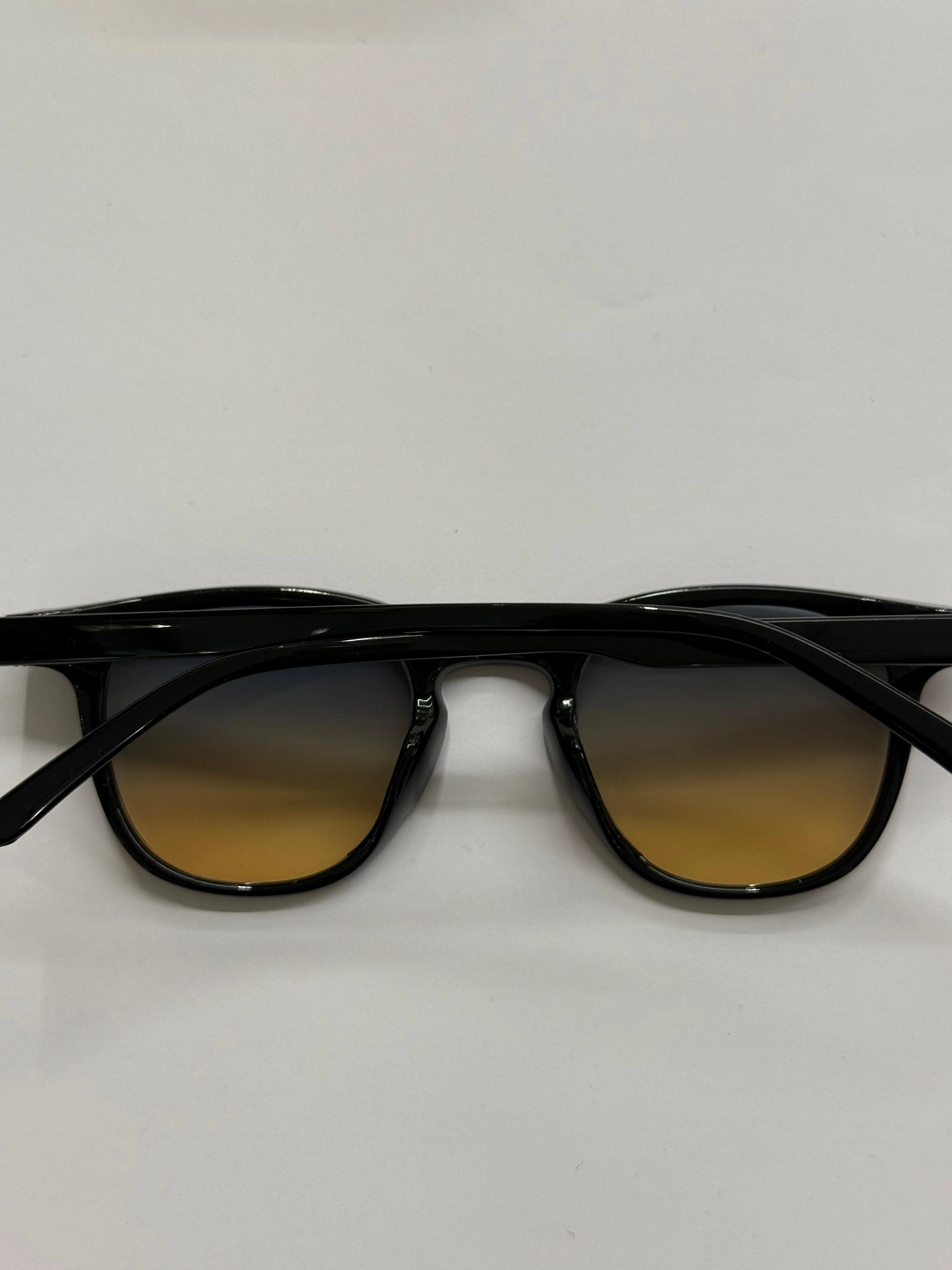 Oval Çerçeveli Gözlük