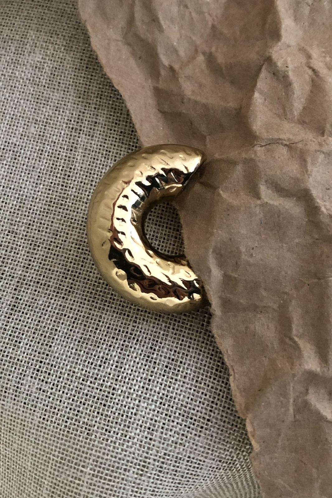 Desenli Kalın Gold Model Halka Kıkırdak Küpe