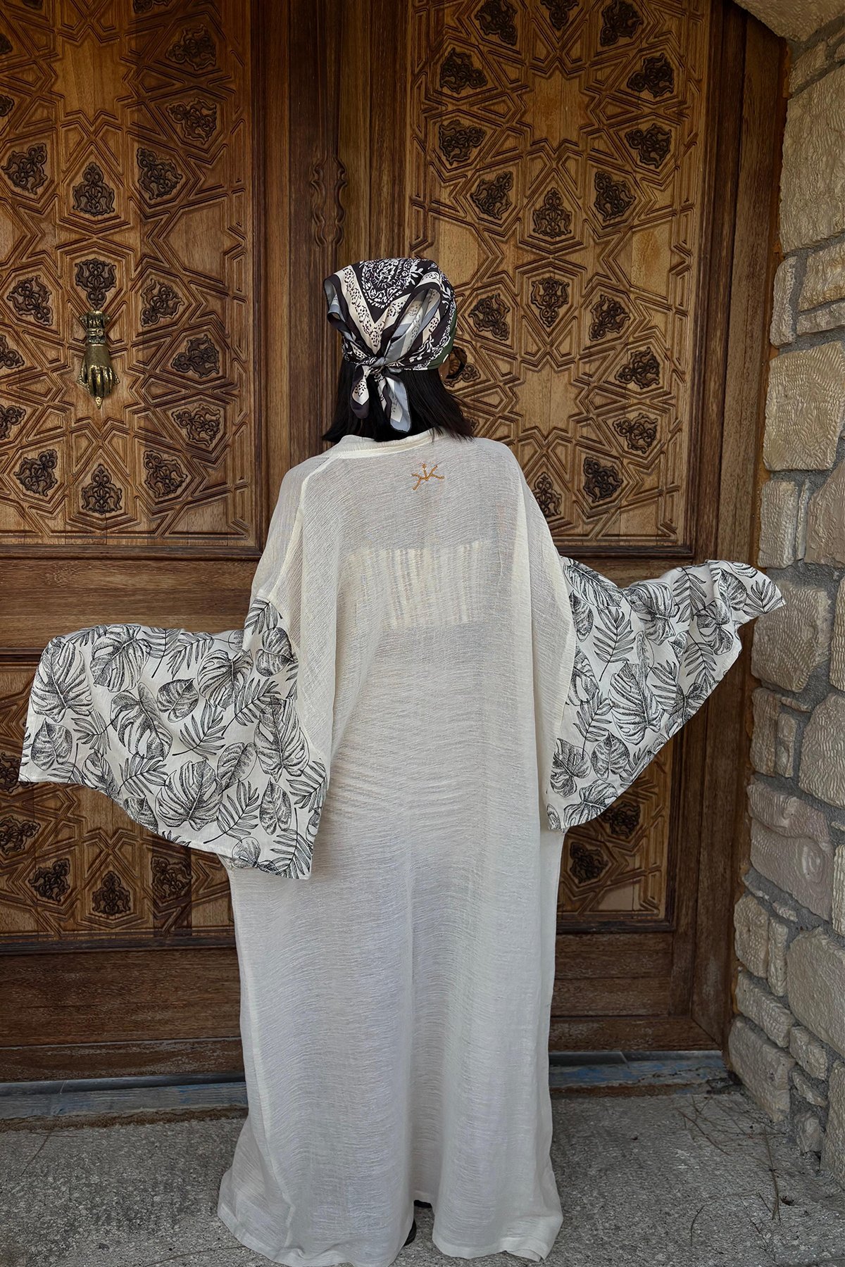 Kollarım Yaprak Kimono