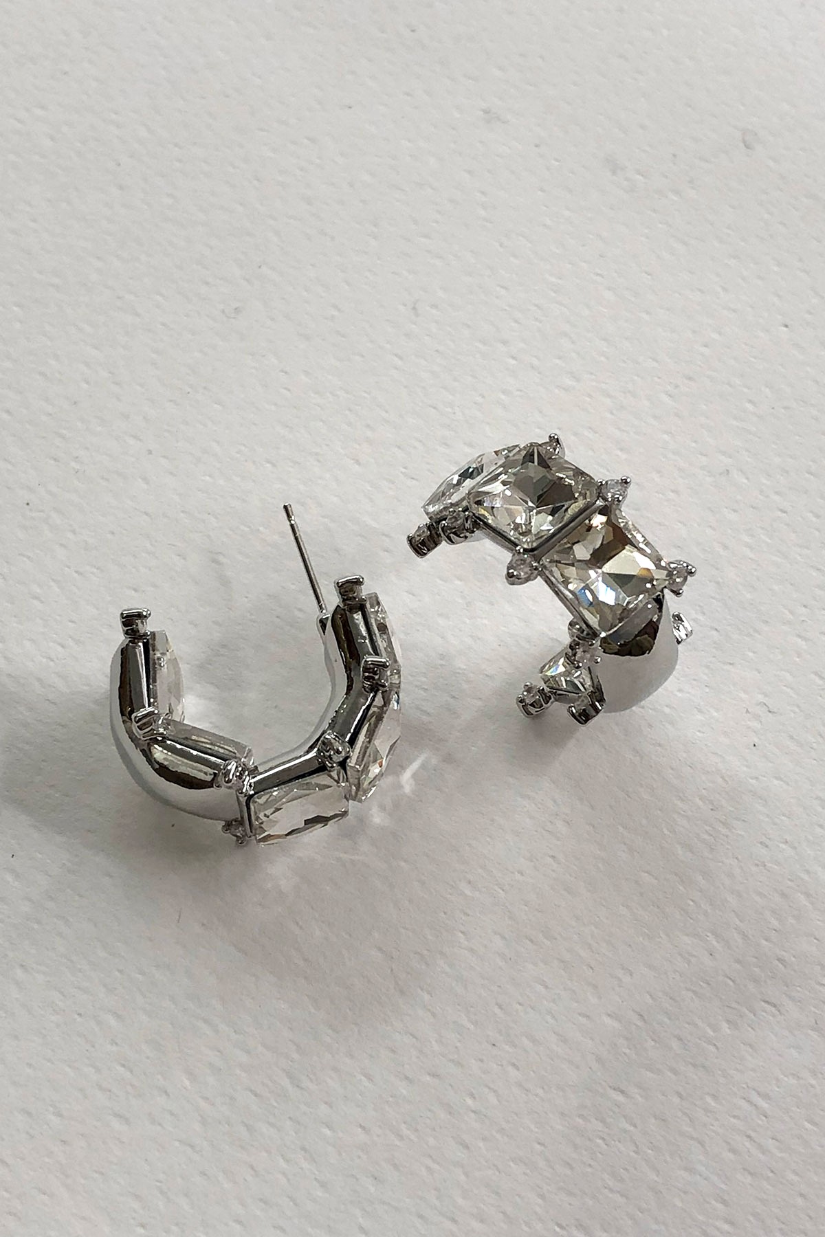 Kare Taşlı Silver Model Küpe