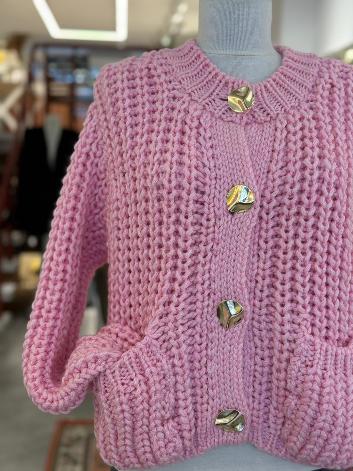 Düğmeli Pembe Kısa Hırka