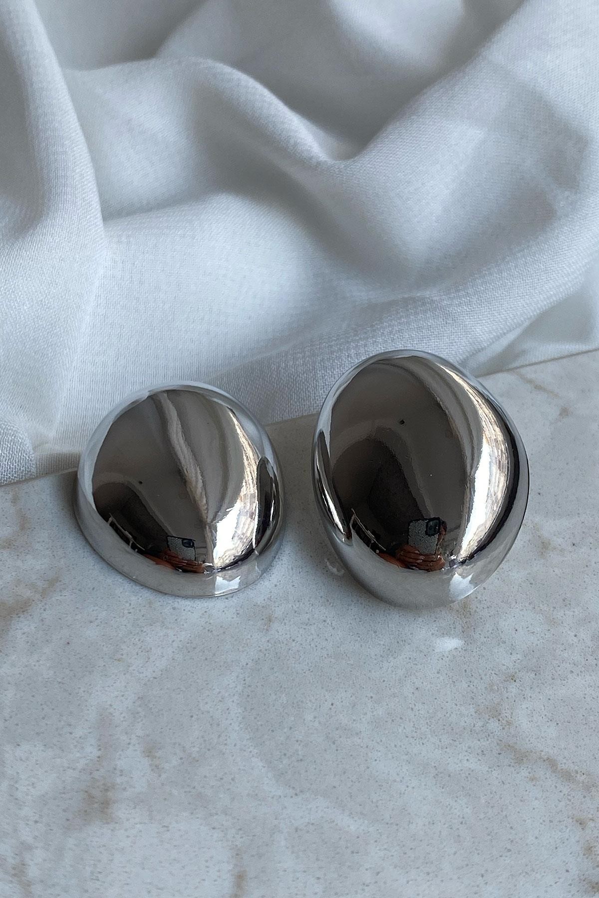 Oval Düz Model Gümüş Detaylı Küpe