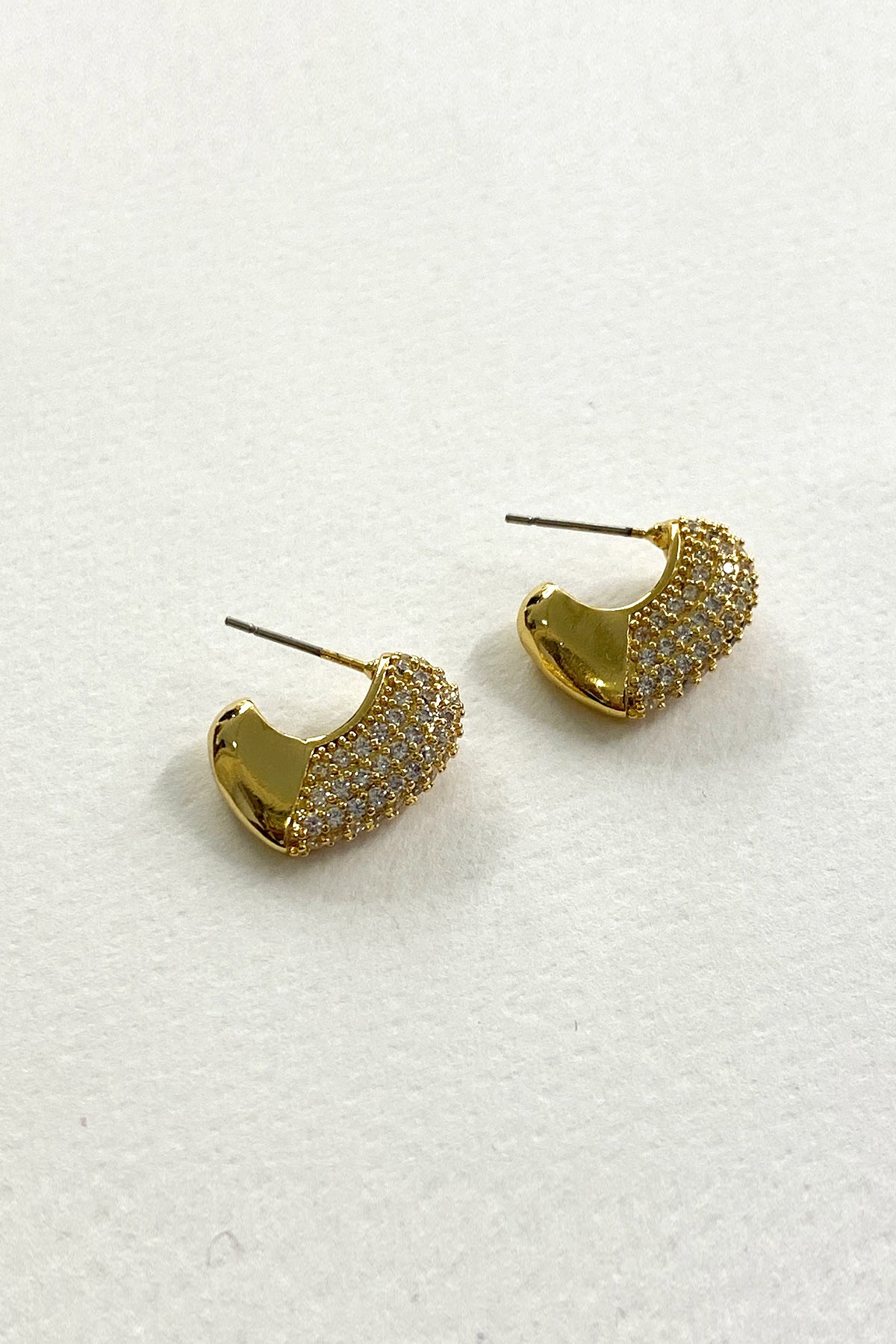 Kalp Zirkon Taş Model Gold Küpe