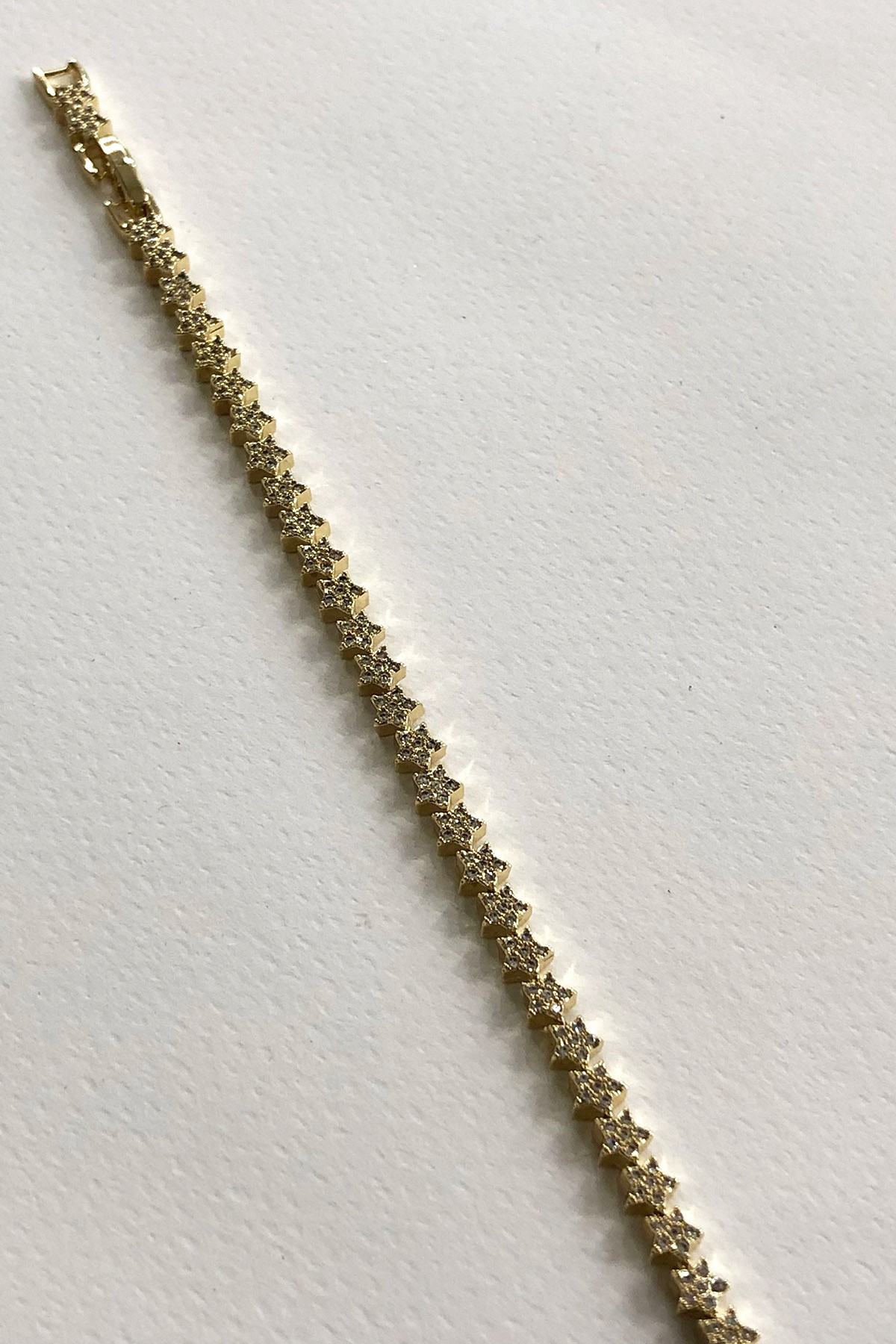 Yıldız Taşlı Gold Detaylı Xp Kaplama Minimal Bileklik