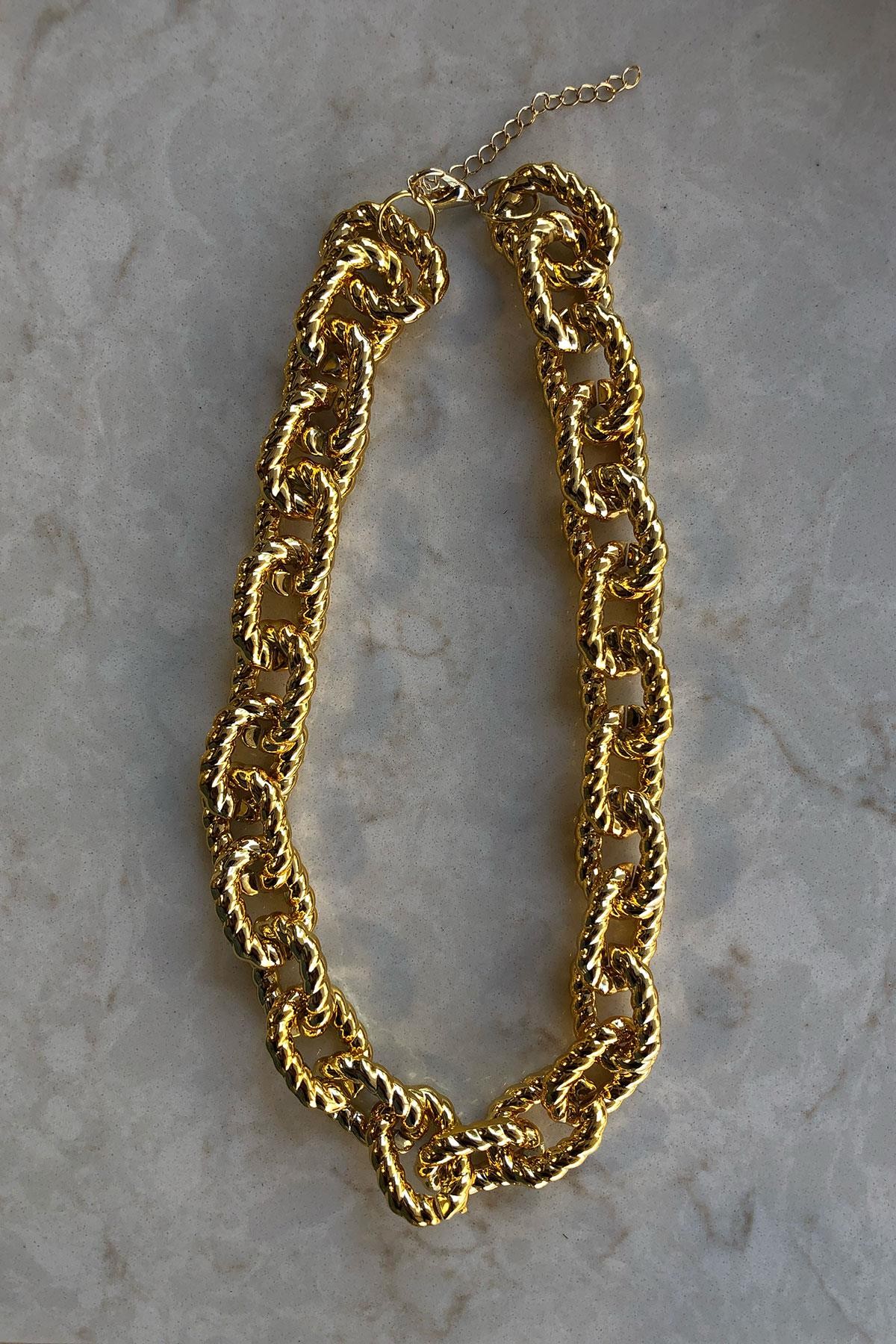 Halka Birbirinden Geçmeli Model Gold Detaylı Kaplama Kolye