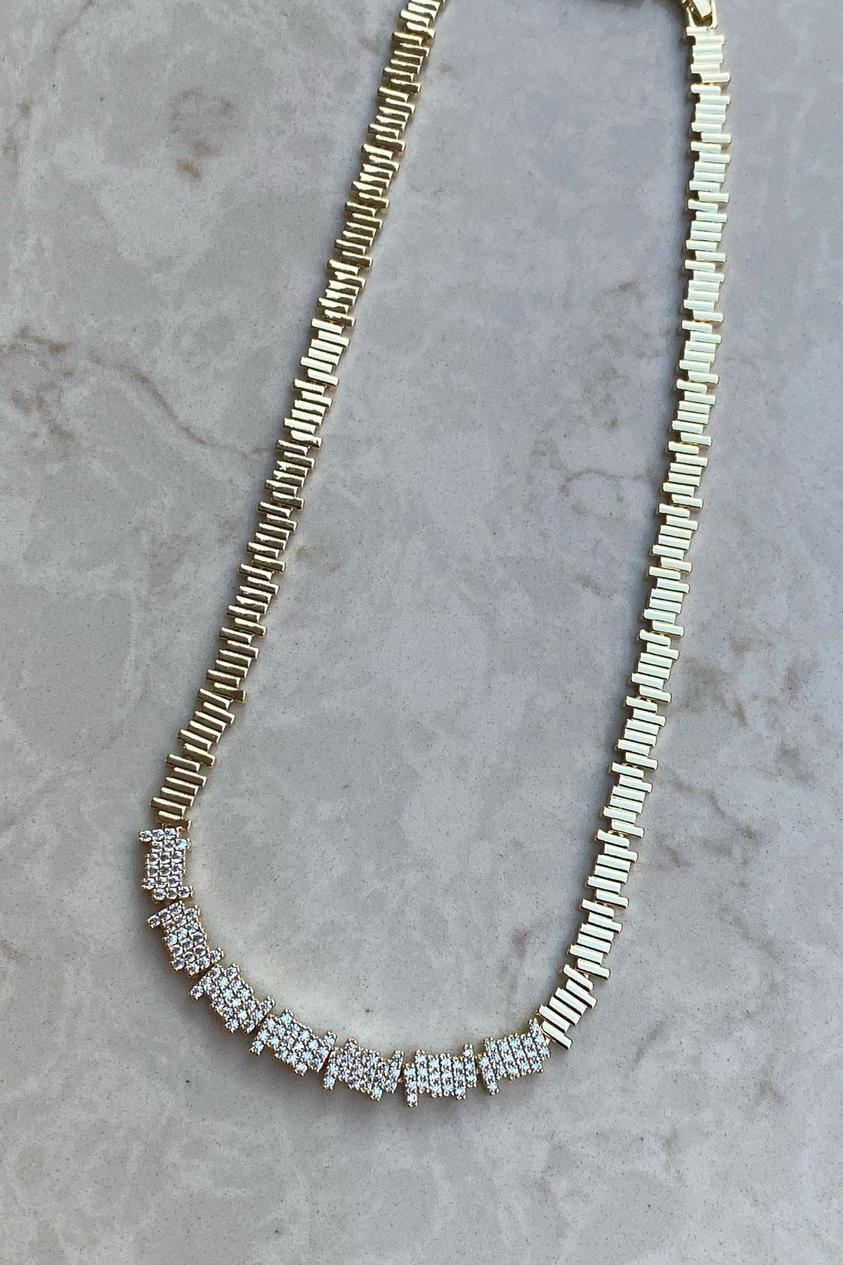 Taşlı Gold Detaylı Zirkon Taş Kaplama Kolye