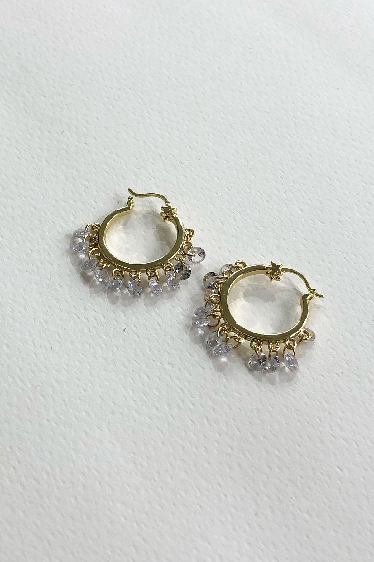 Şeffaf Taşlı Gold Detaylı Shakira Küpe