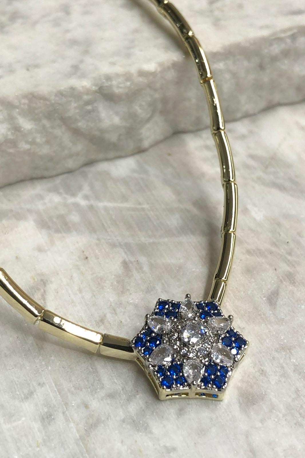 Mavi Çiçek Model Zirkon Taş Kaplama Gold Kolye