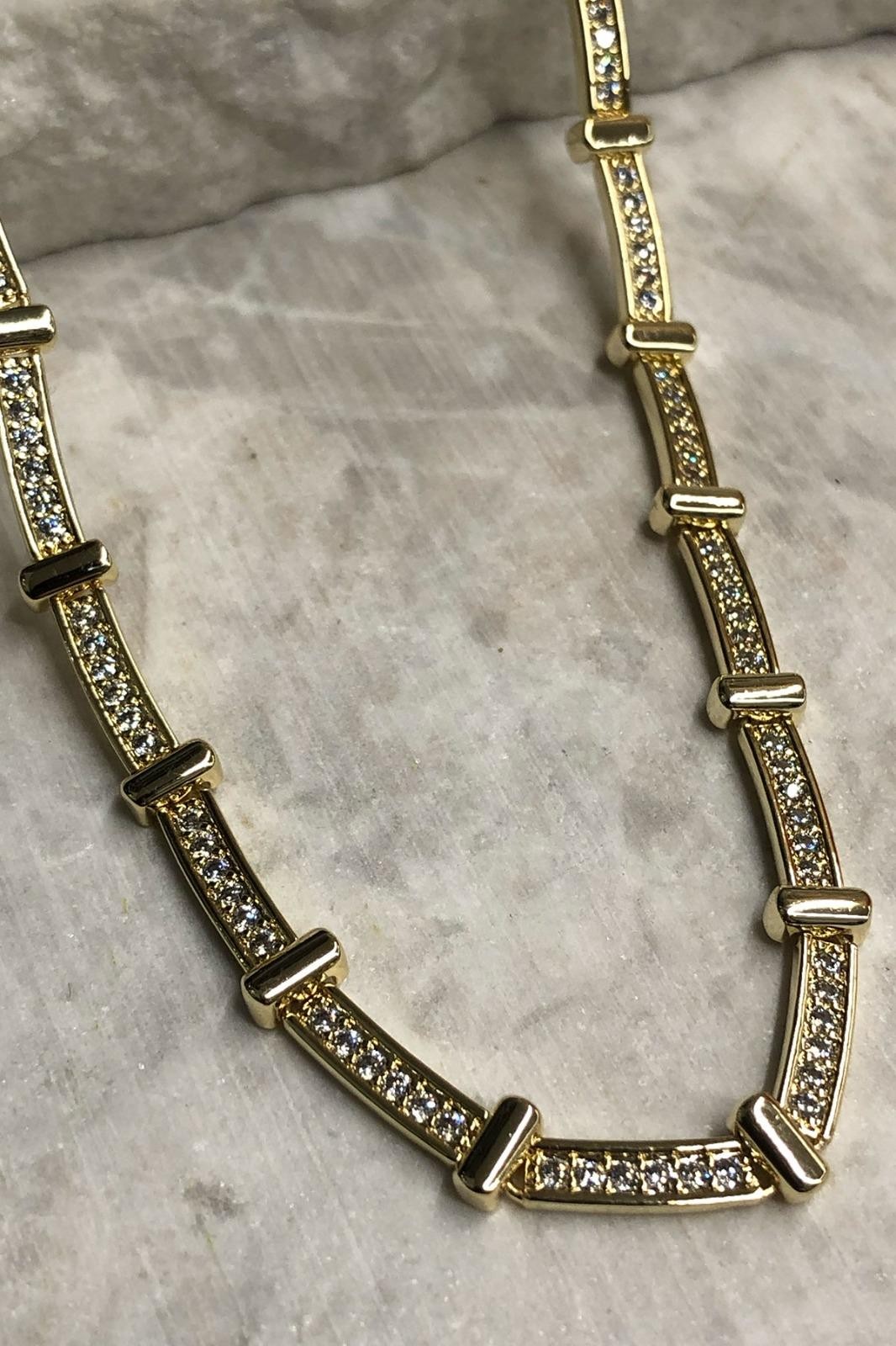 Zirkon Taş Model Gold Detay Kaplama Kolye