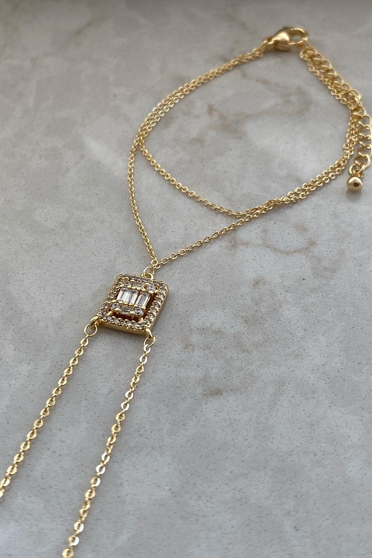Kare Taşlı Model Gold Detaylı Kaplama Şahmeran