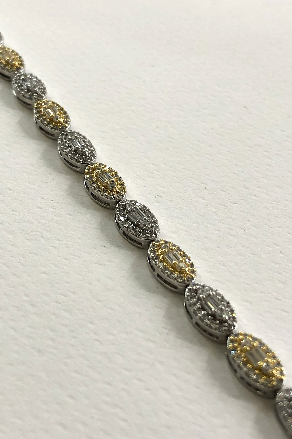 Taşlı Oval Gold Silver Detaylı Xp Kaplama Bileklik
