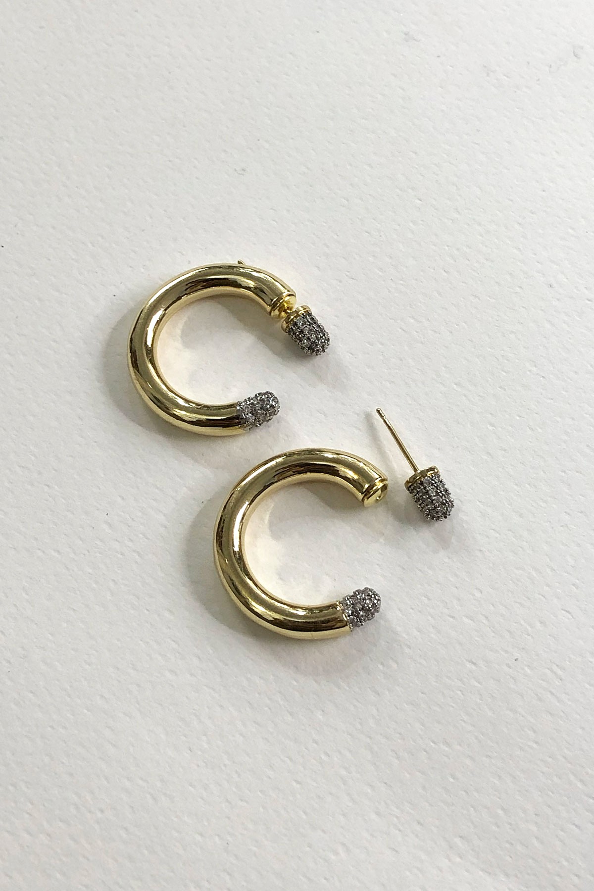 Taşlı Gold Detaylı Hayalet Küpe