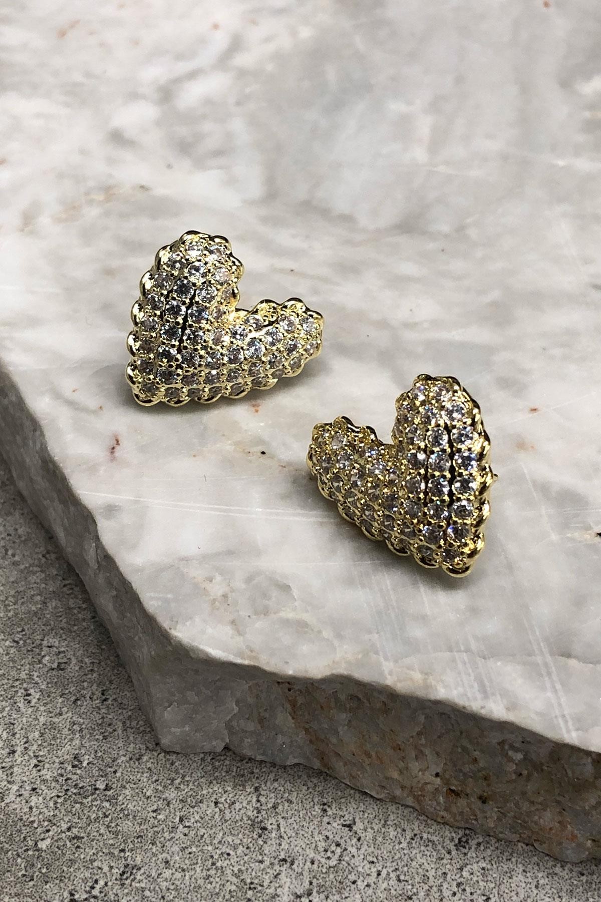 Taşlı Kalp Model Gold Detaylı Küpe