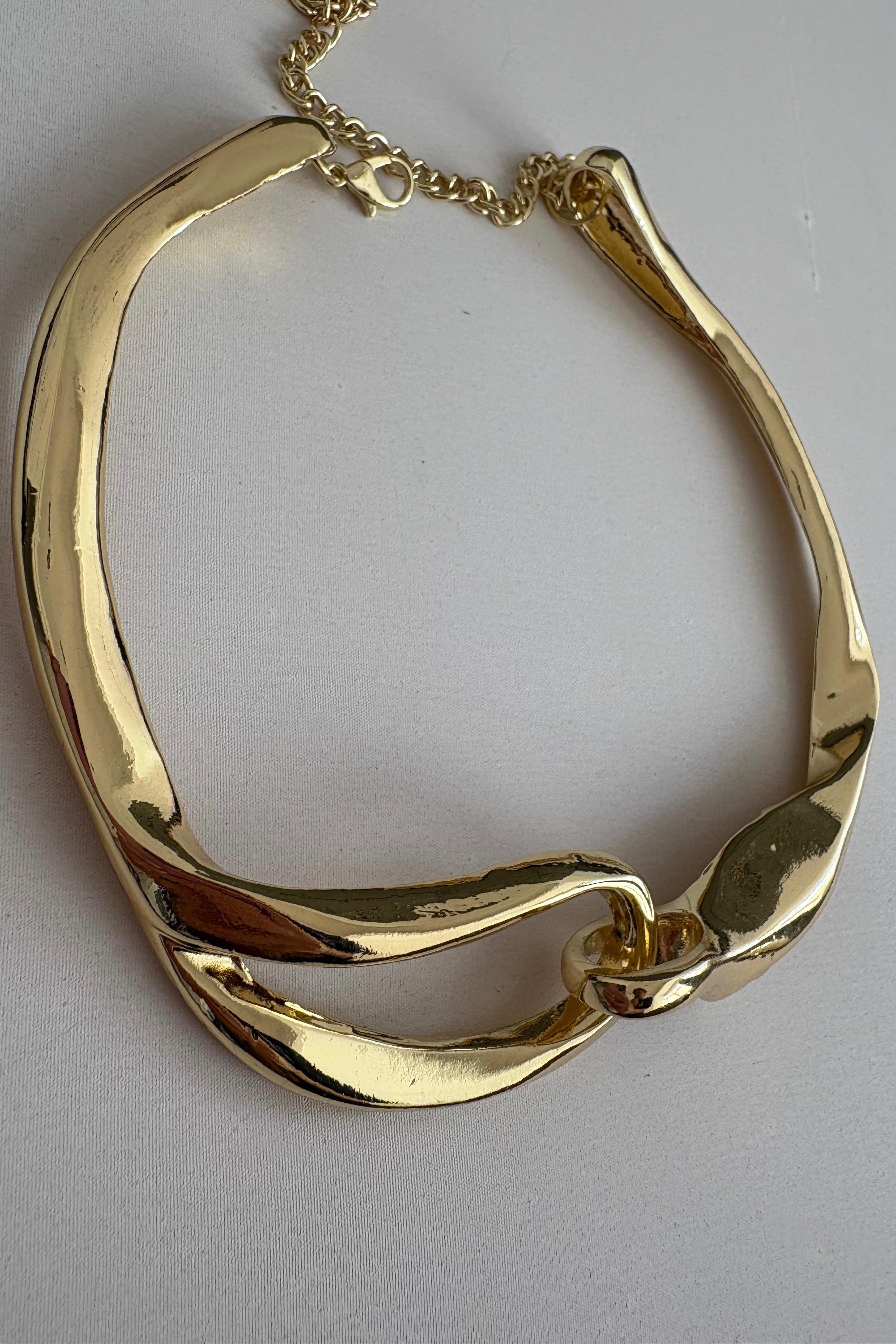 Birbirine Geçmeli Gold Kolye