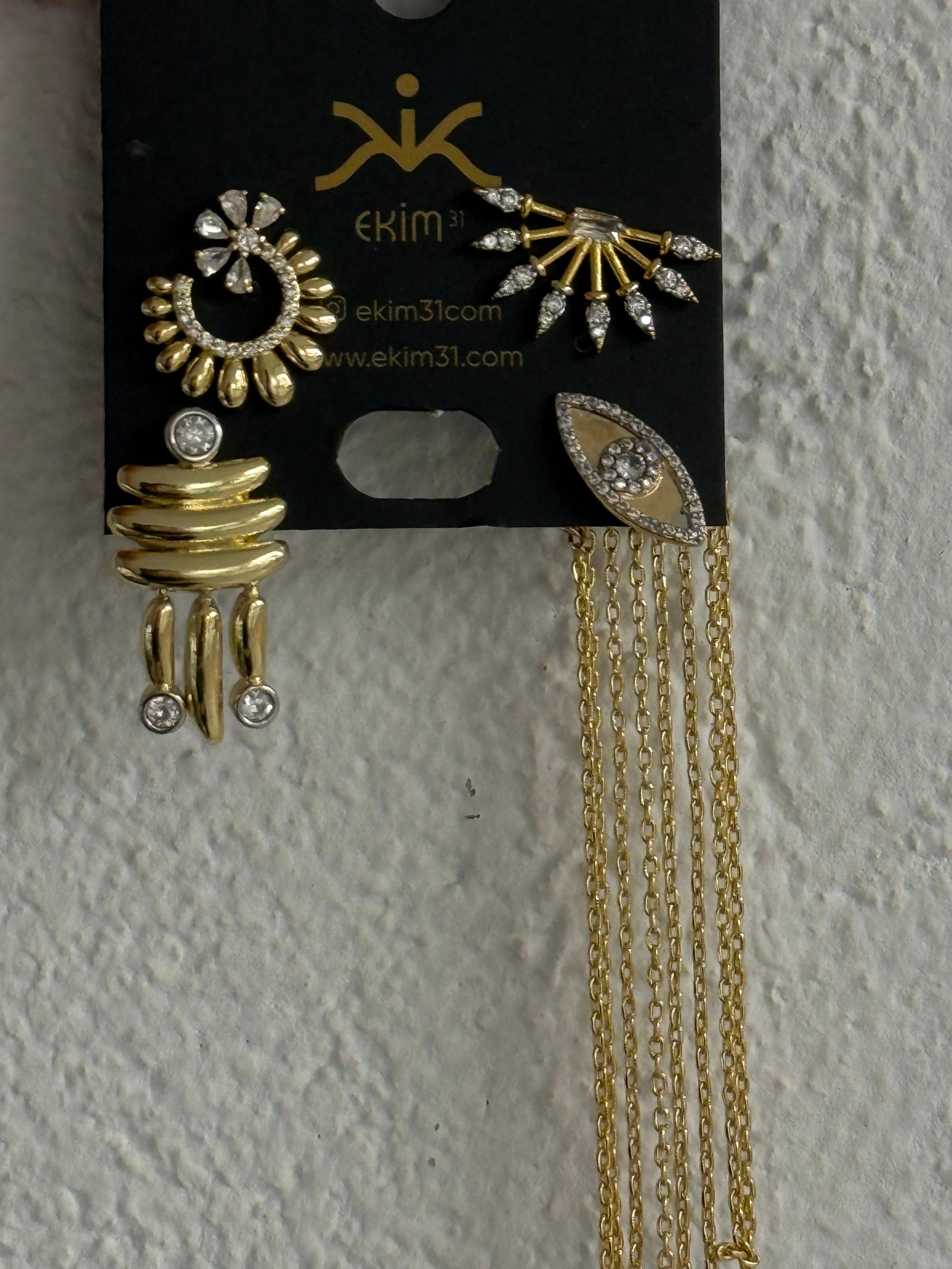 Sallantılı Göz Detaylı Kombin Küpe