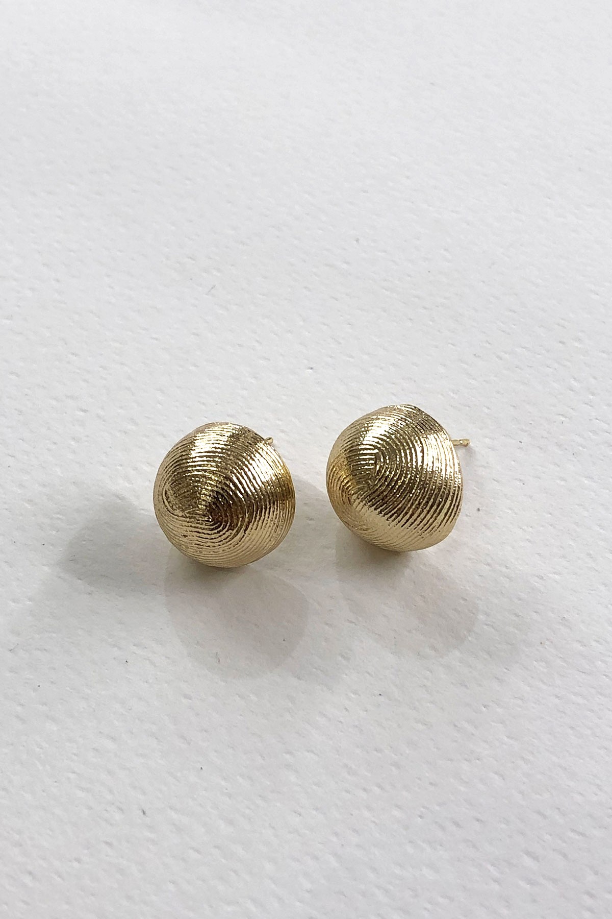 Yuvarlak Model Gold Detaylı Küpe