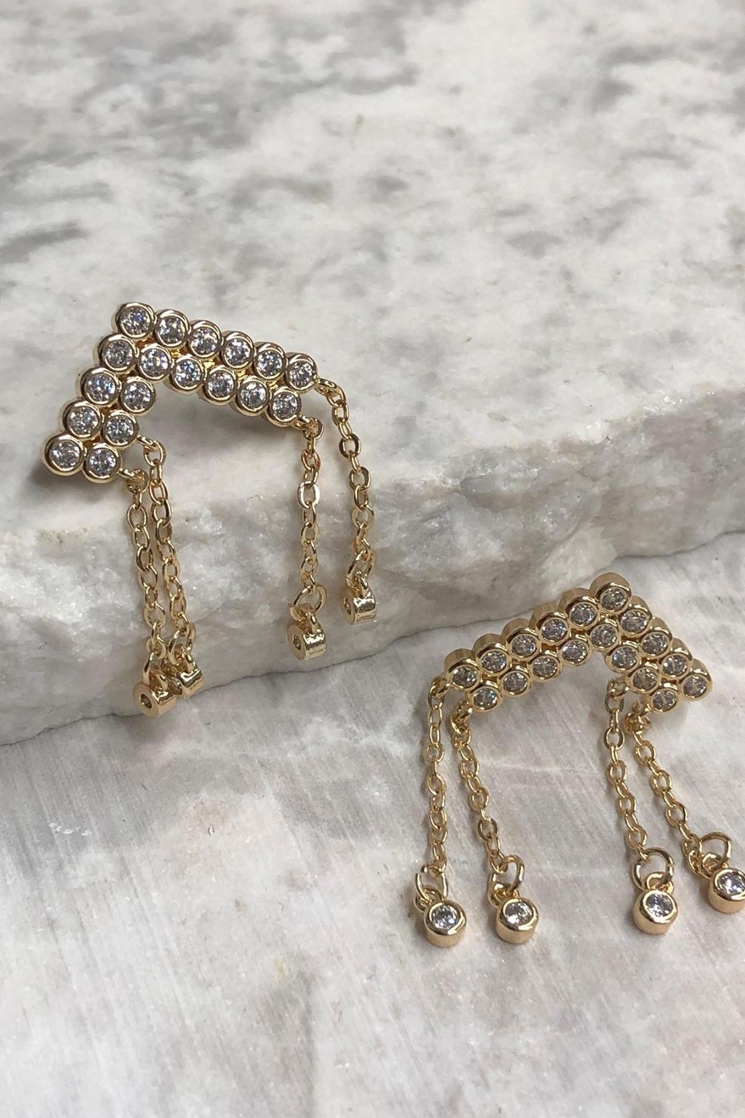 Sallantılı Üçgen Model Zirkon Taş Detay Gold Küpe
