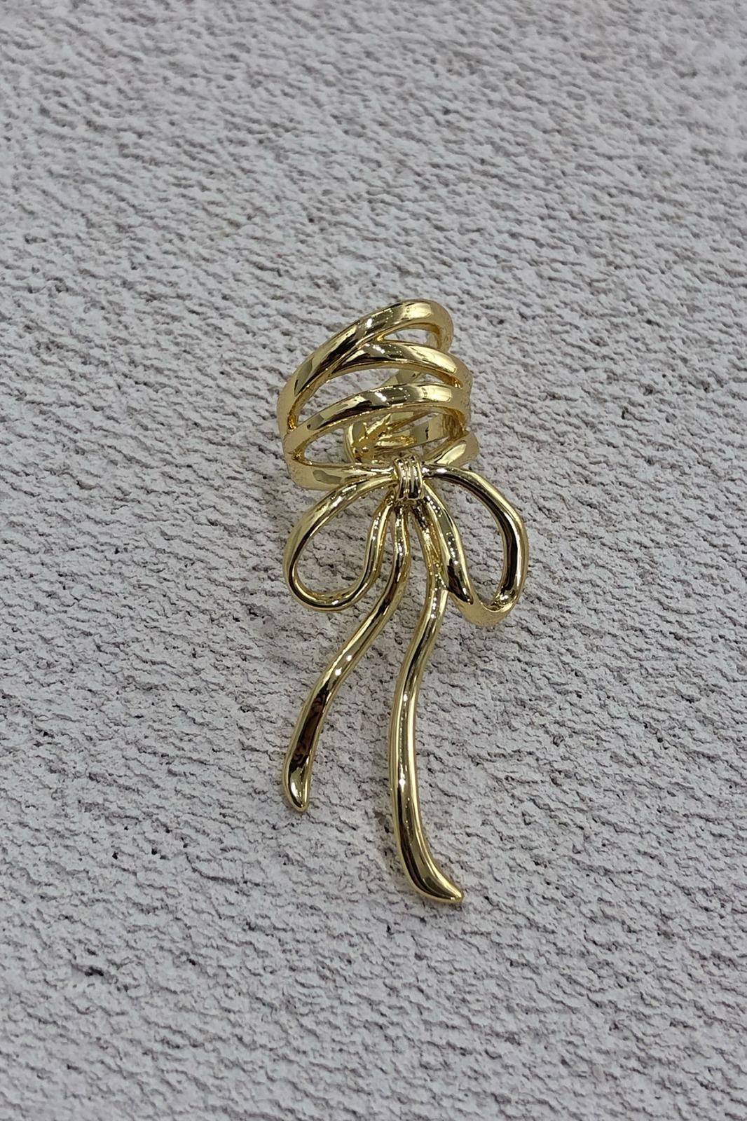 Kurdele Model Gold Kıkırdak Küpe