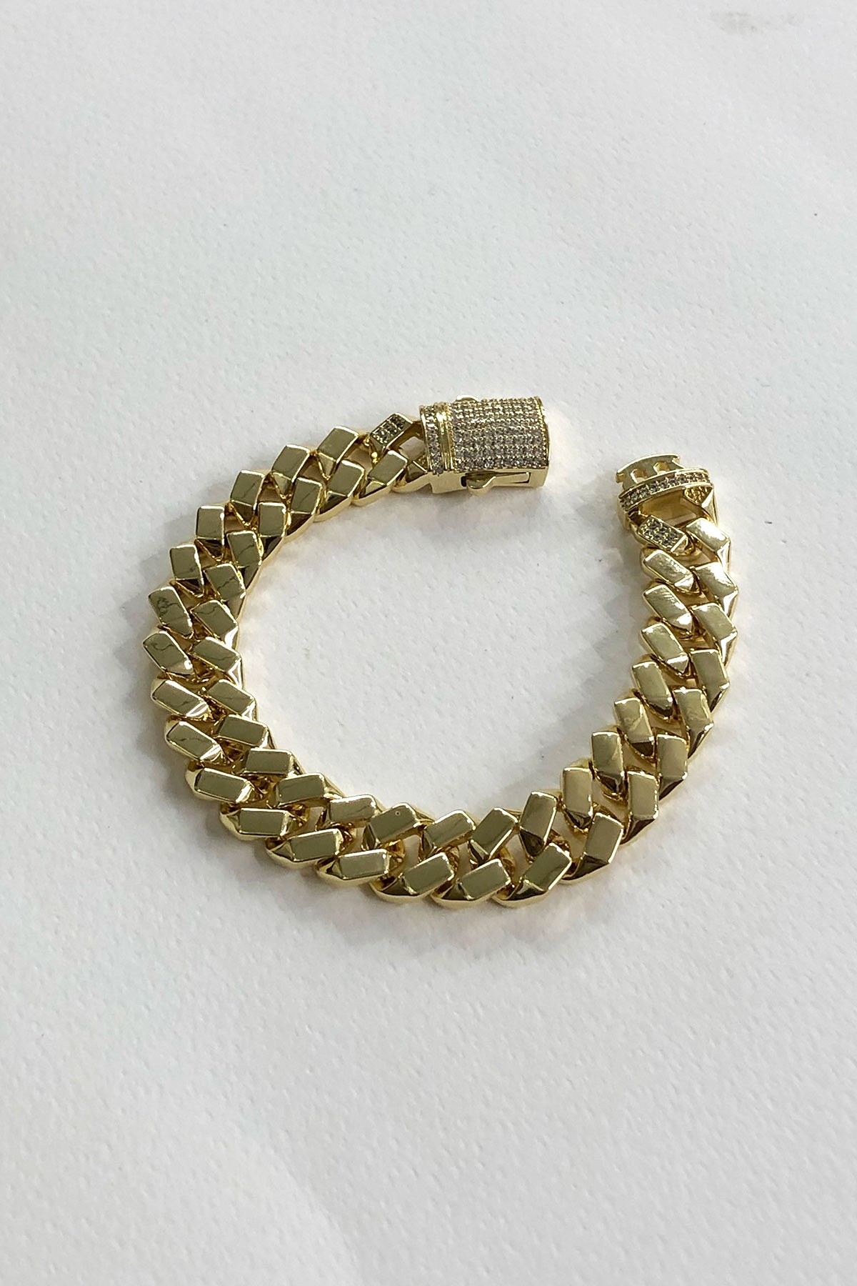 Gurmet Taşlı Model Gold Detaylı Xp Kaplama Bileklik