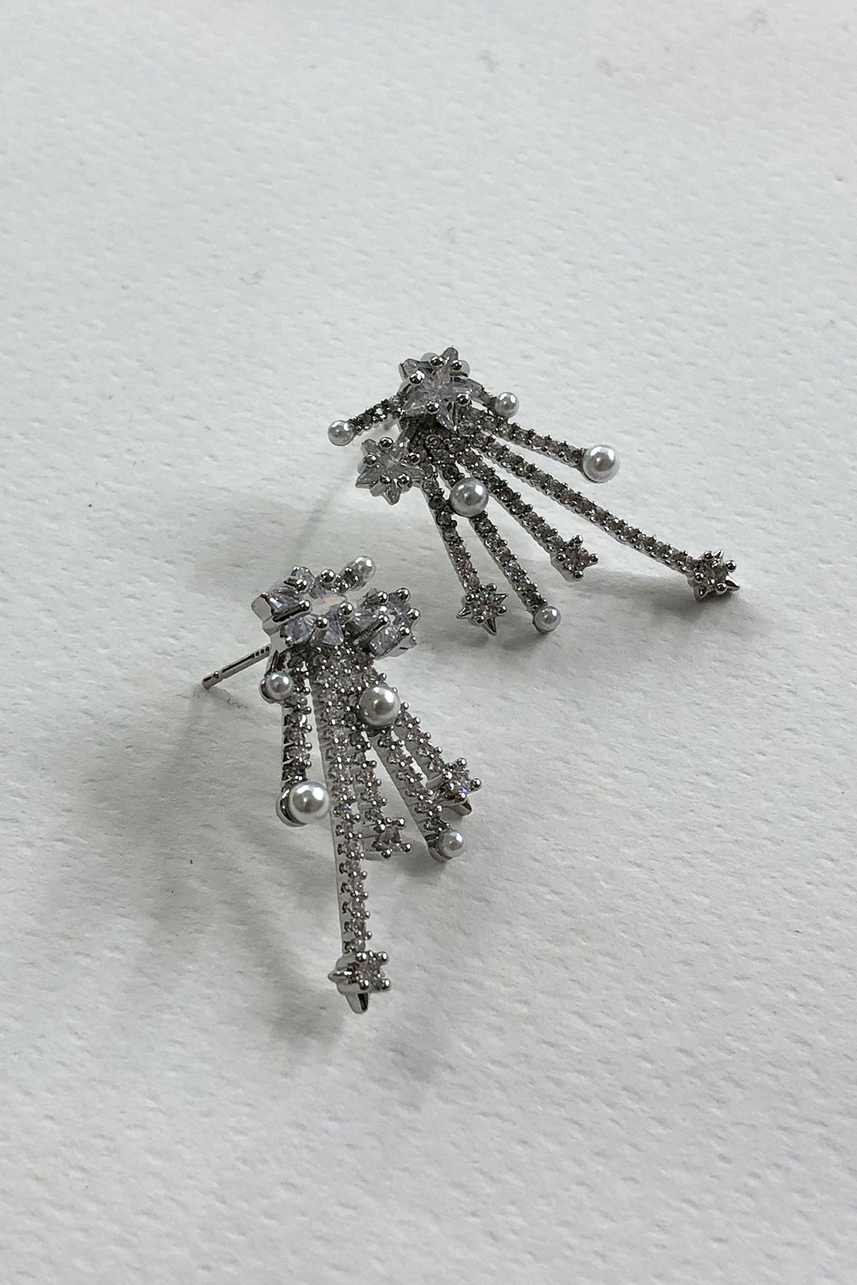 Yıldız Taşlı Model Silver Küpe