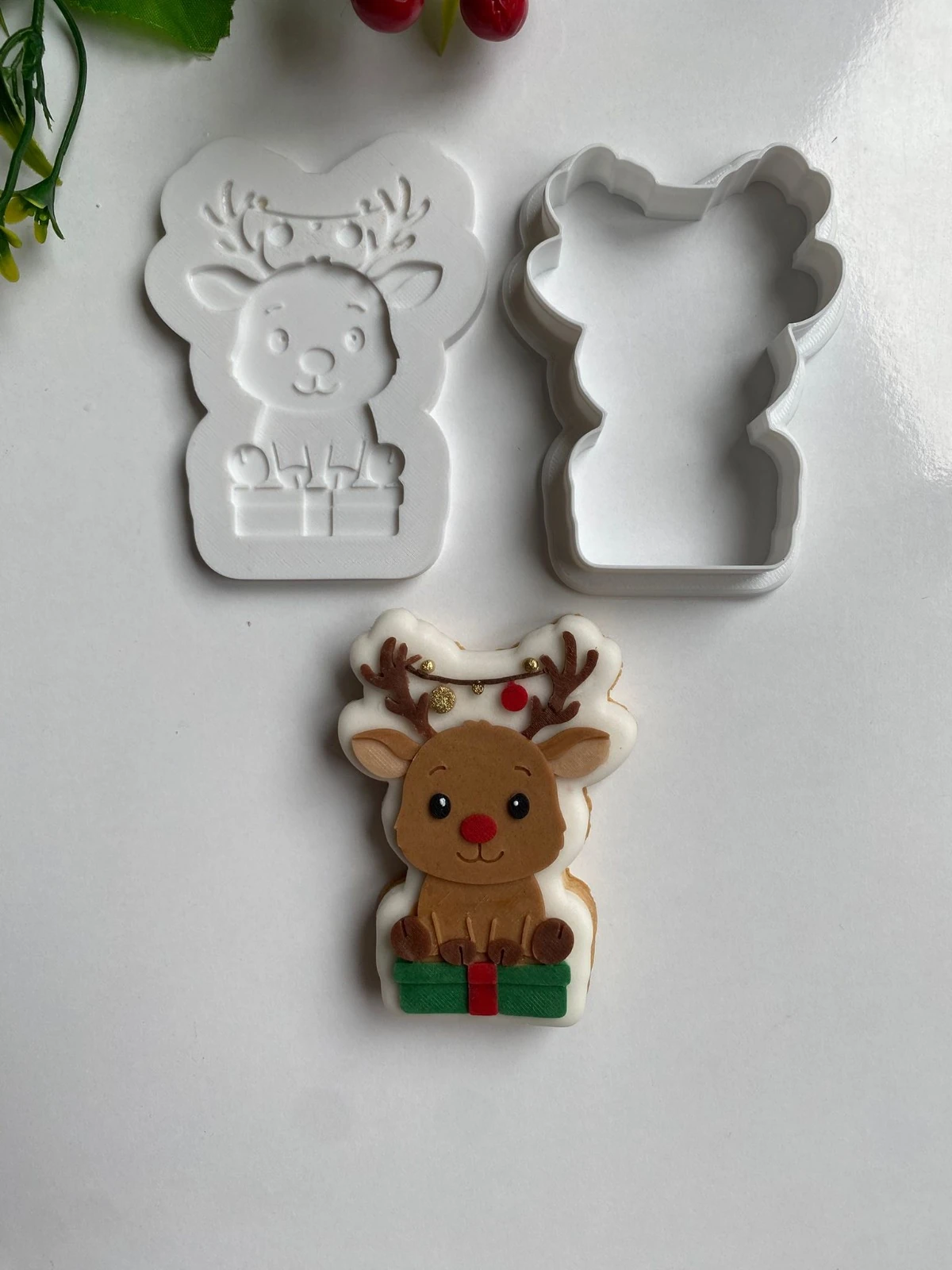 Yılbaşı Temalı Kurabiye Kalıpları Konsepti – Noel Baba, Geyik, Kardan Adam, Hediye ve Çam Ağacı Figürleri