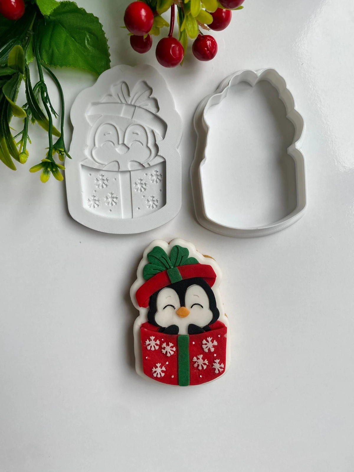 Yılbaşı Temalı Kurabiye Kalıpları Konsepti – Noel Baba, Geyik, Kardan Adam, Hediye ve Çam Ağacı Figürleri